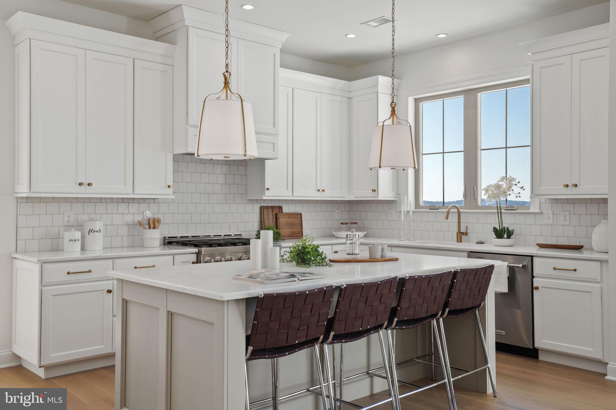 ESTATES AT STONECLIFF - Residential