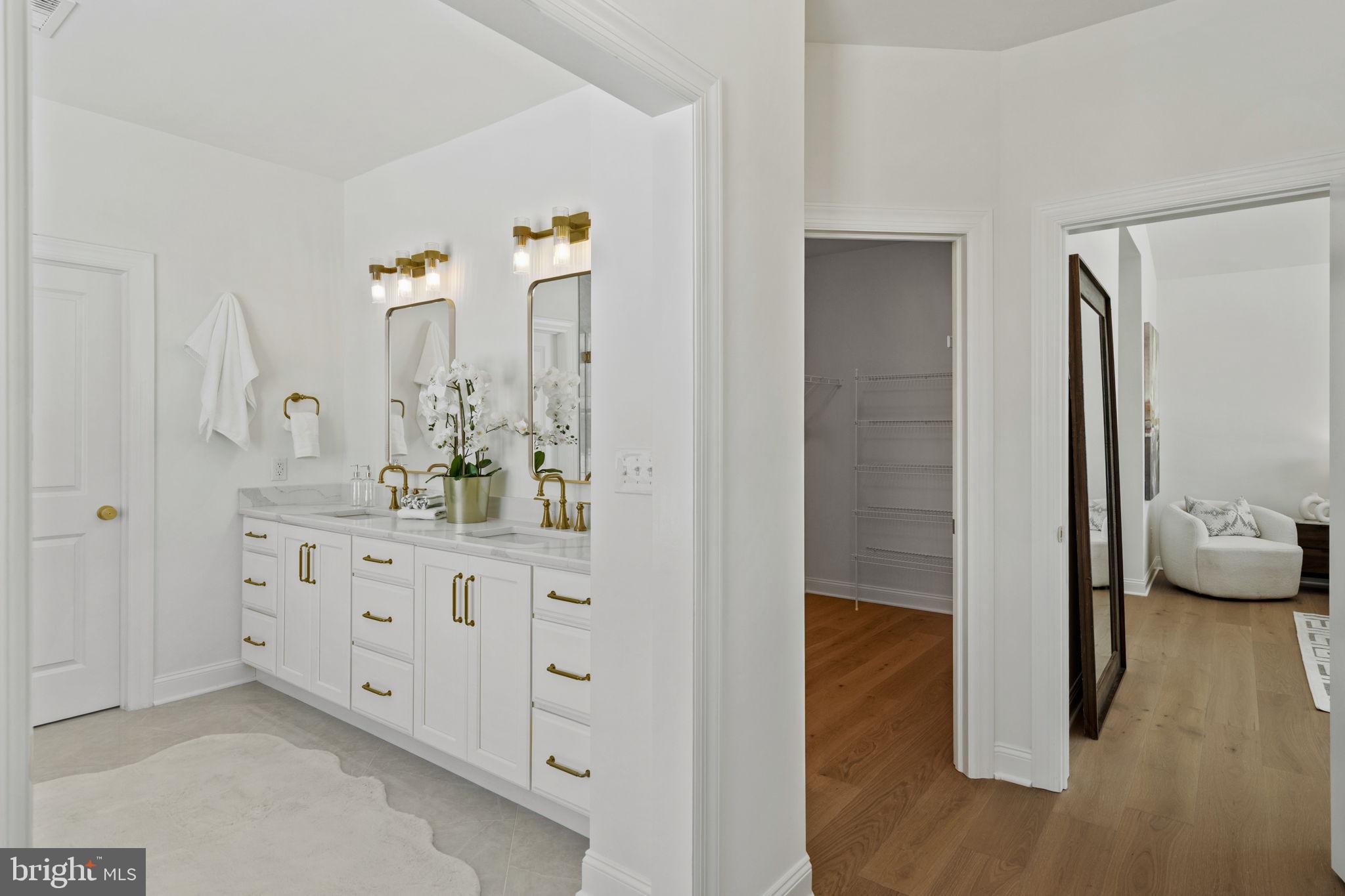 ESTATES AT STONECLIFF - Residential