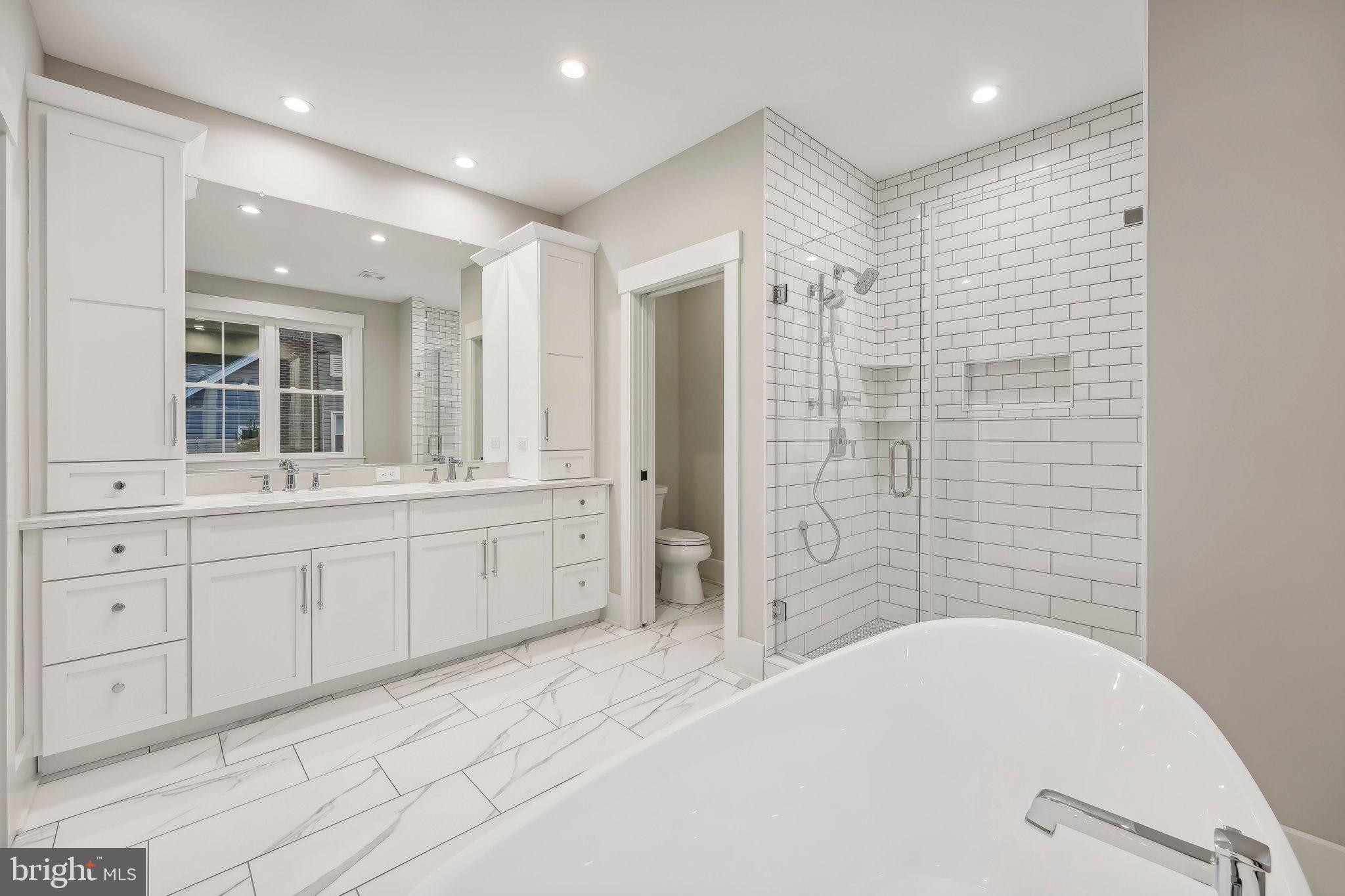 THE WOODS AT ROSE TREE - Residential