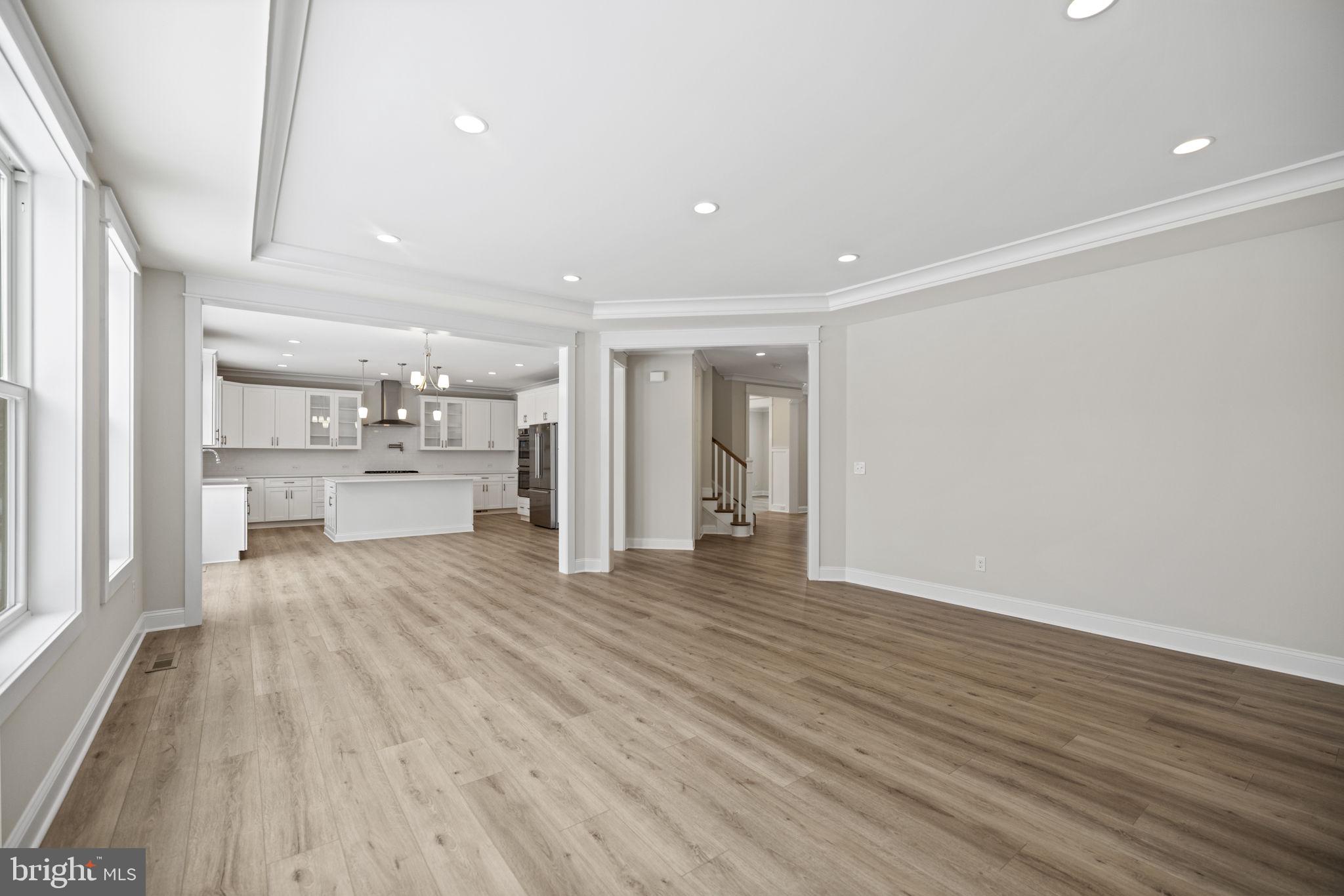 PIMMIT HILLS - Residential