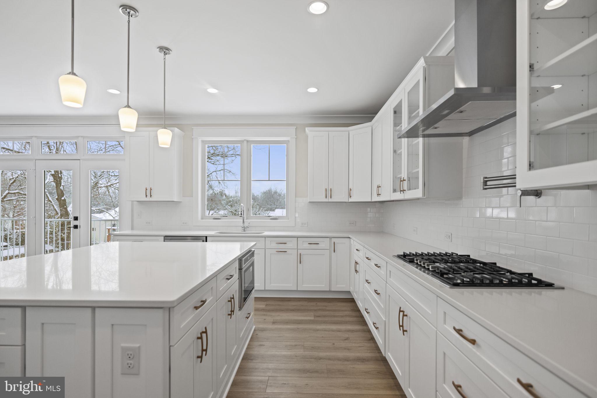 PIMMIT HILLS - Residential