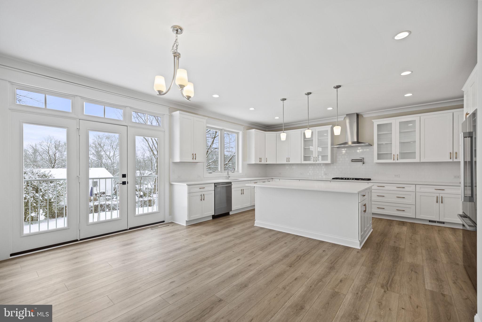 PIMMIT HILLS - Residential