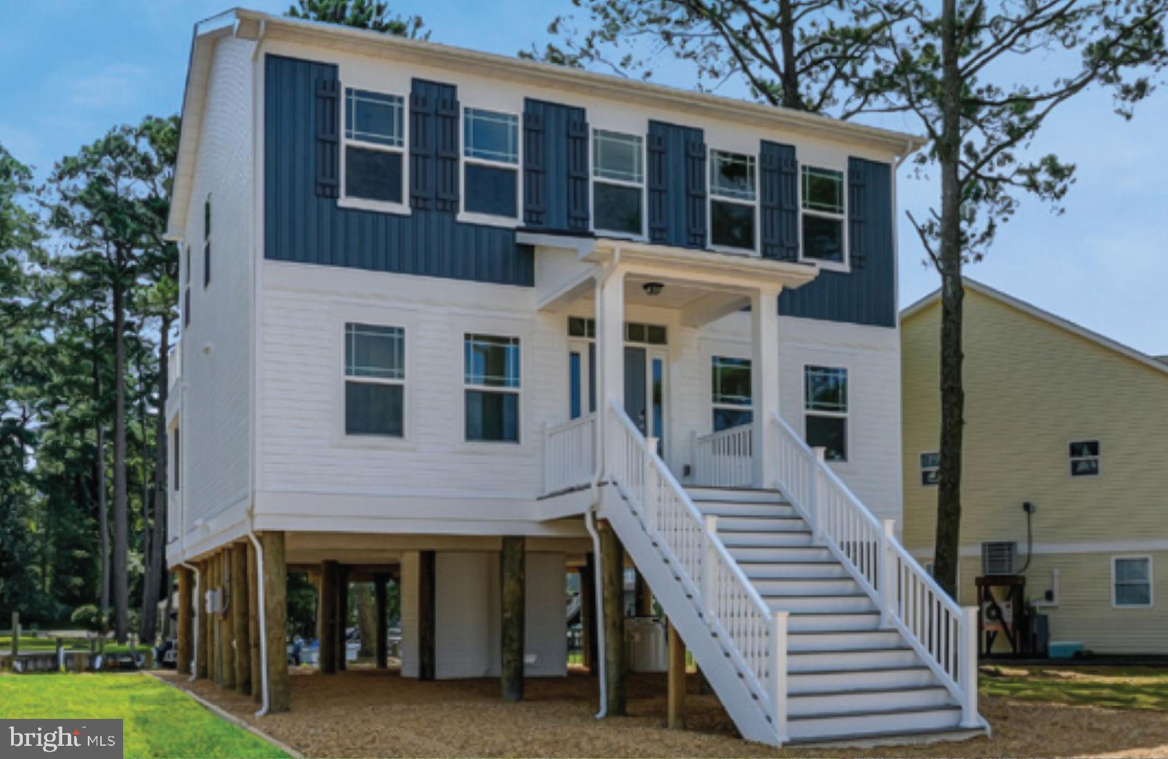 CAPTAIN'S COVE - Residential