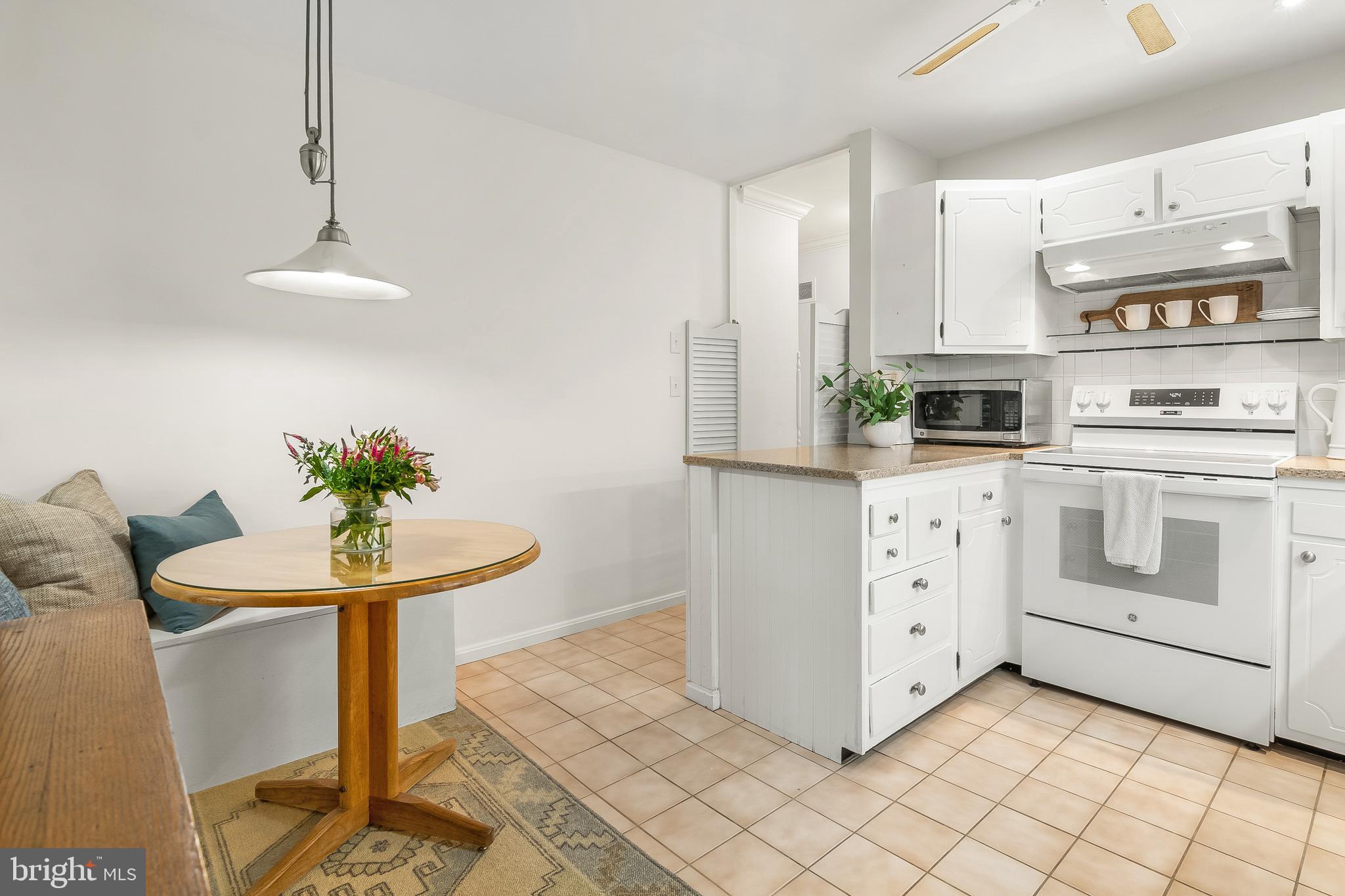 PENDENNIS MOUNT - Residential
