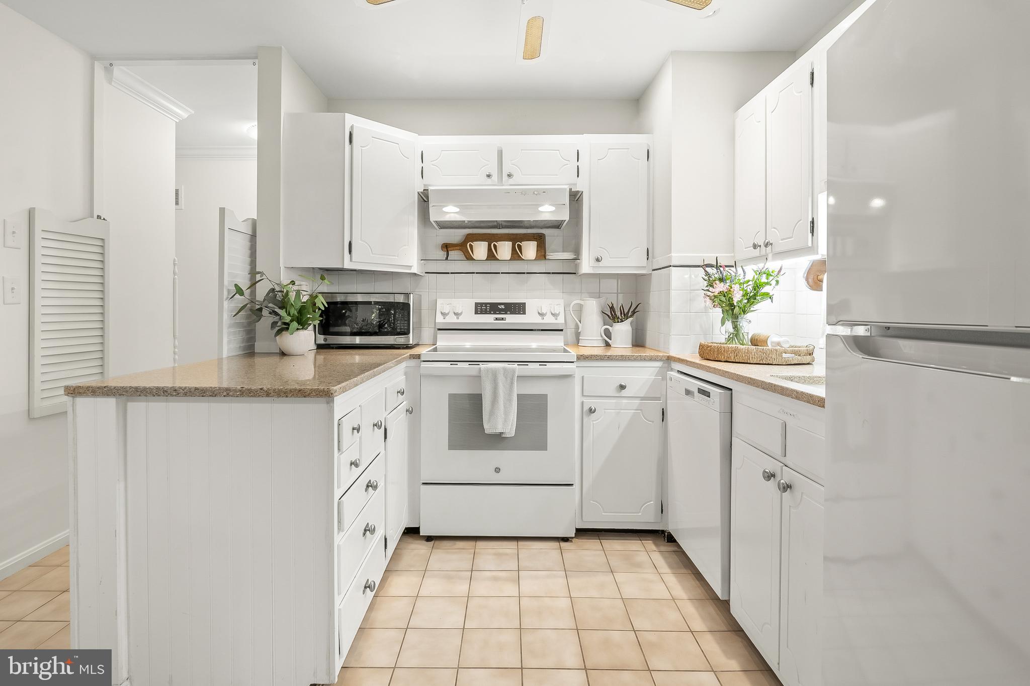 PENDENNIS MOUNT - Residential