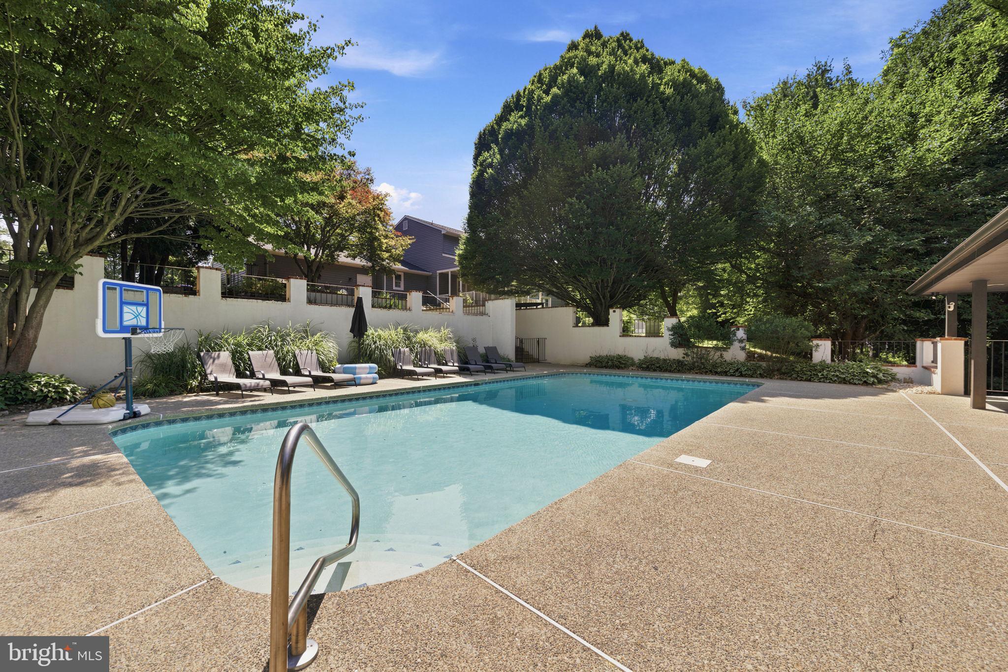 AUBURN CREST - Residential