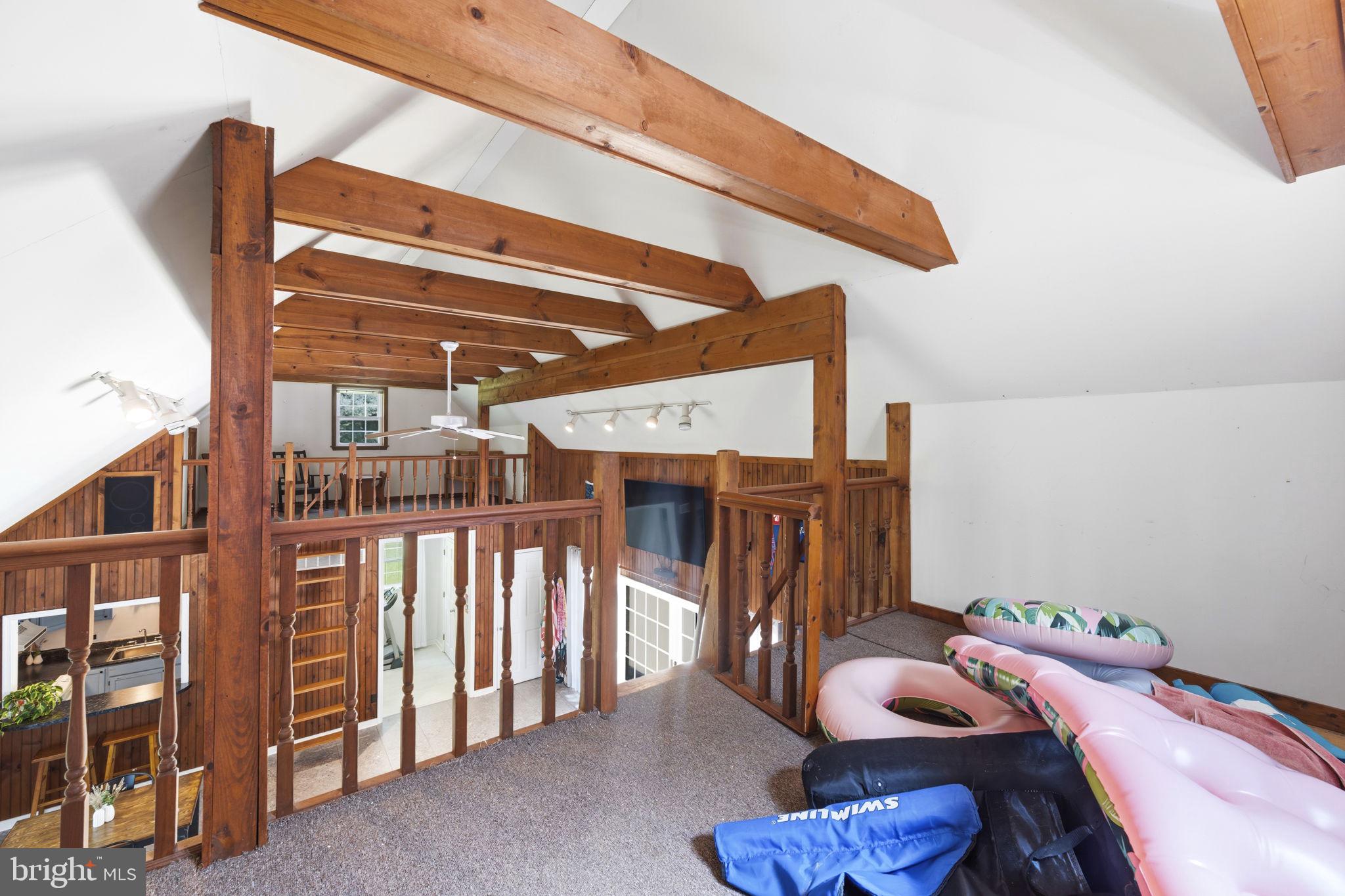 AUBURN CREST - Residential