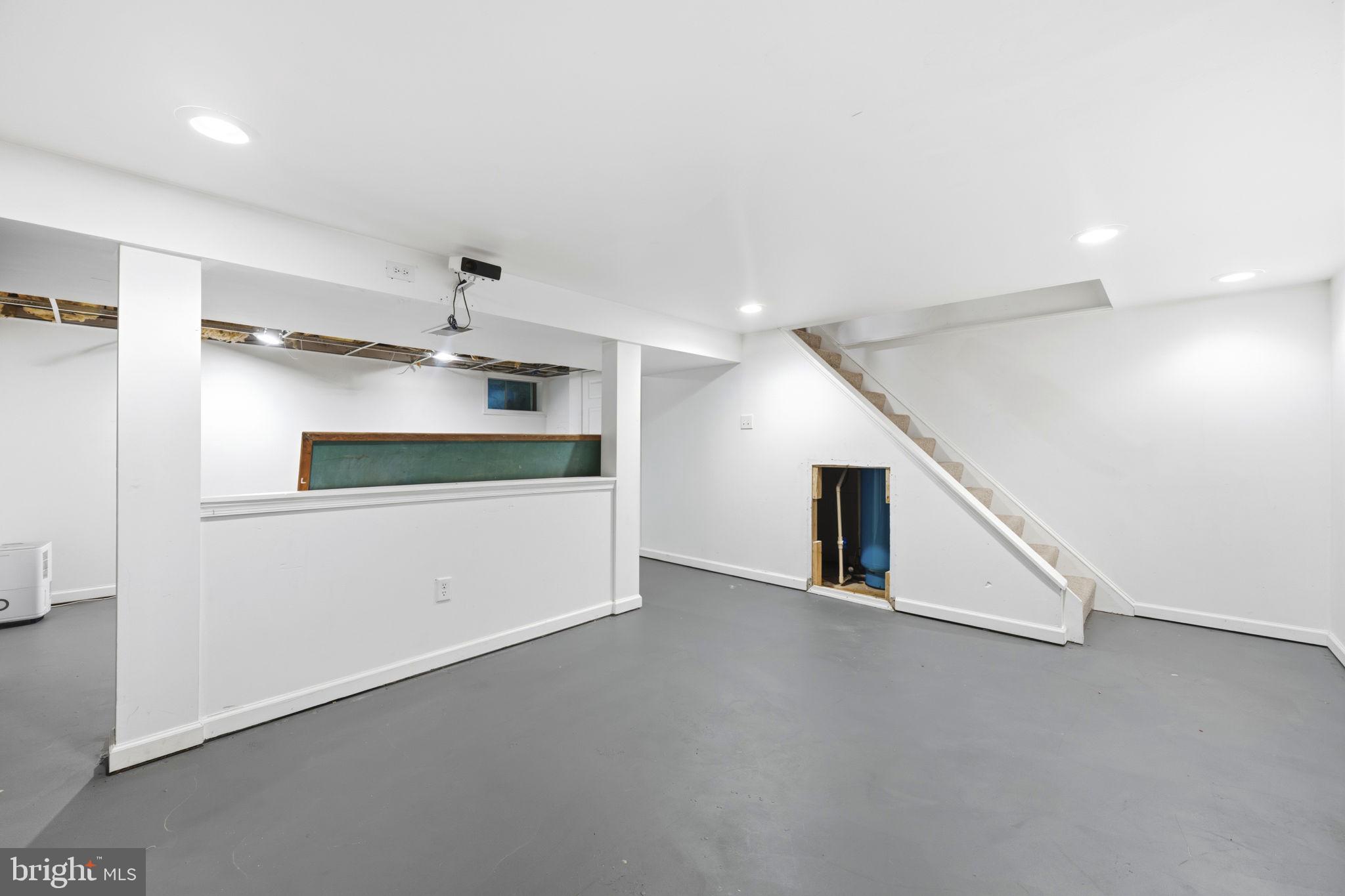 AUBURN CREST - Residential