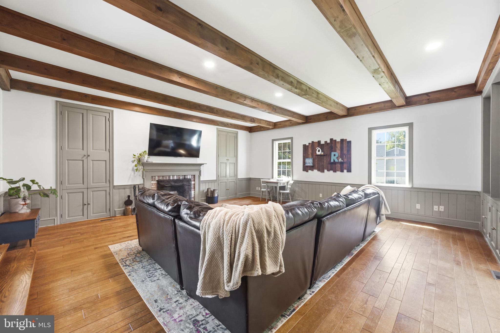 AUBURN CREST - Residential