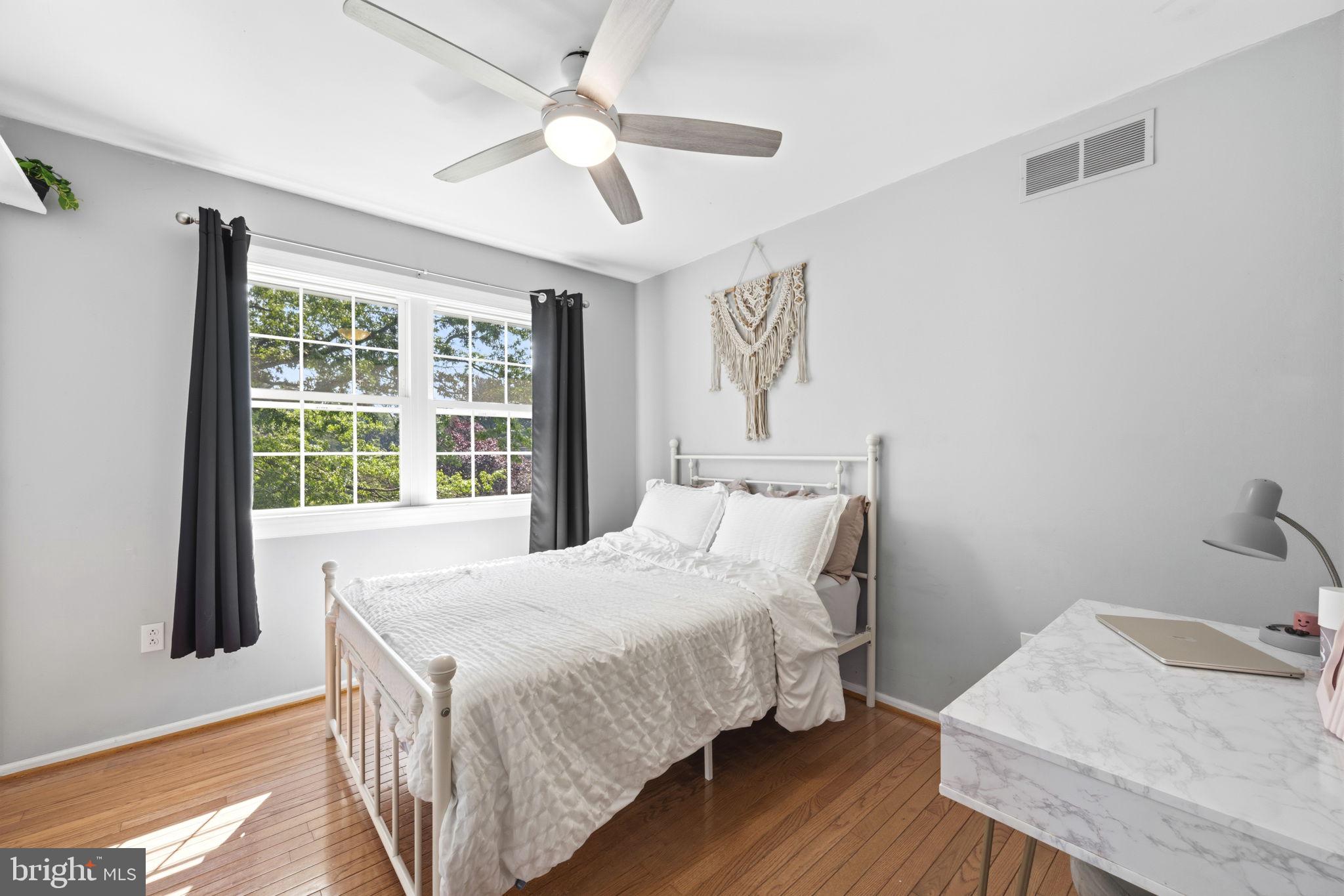 AUBURN CREST - Residential