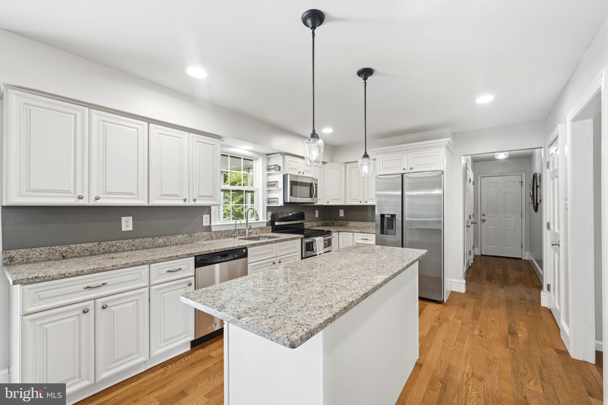 AUBURN CREST - Residential
