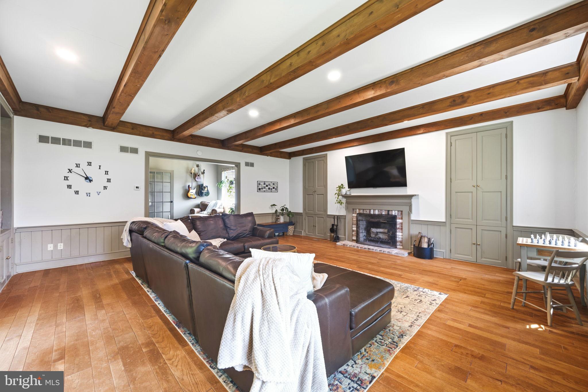 AUBURN CREST - Residential
