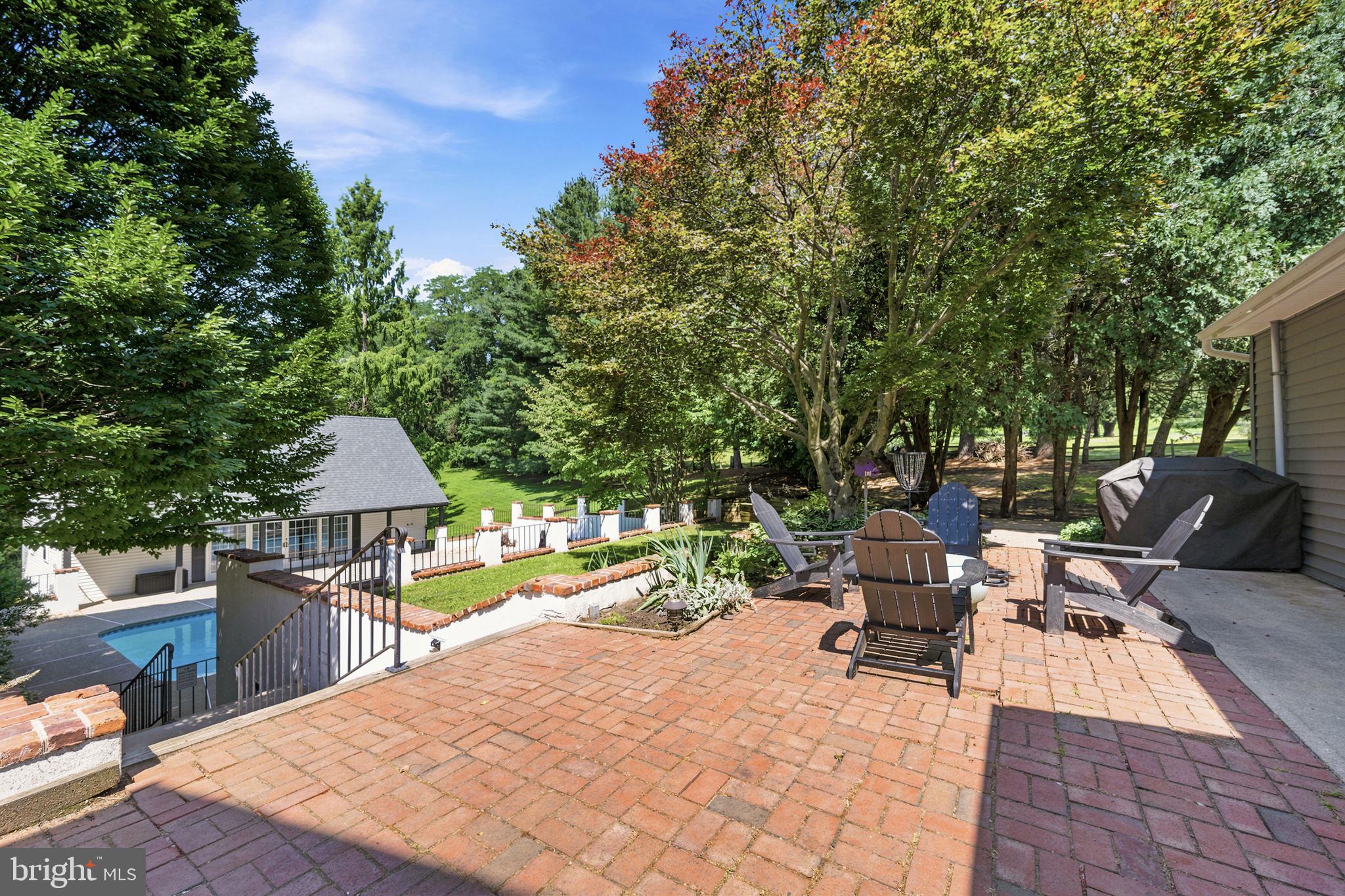 AUBURN CREST - Residential
