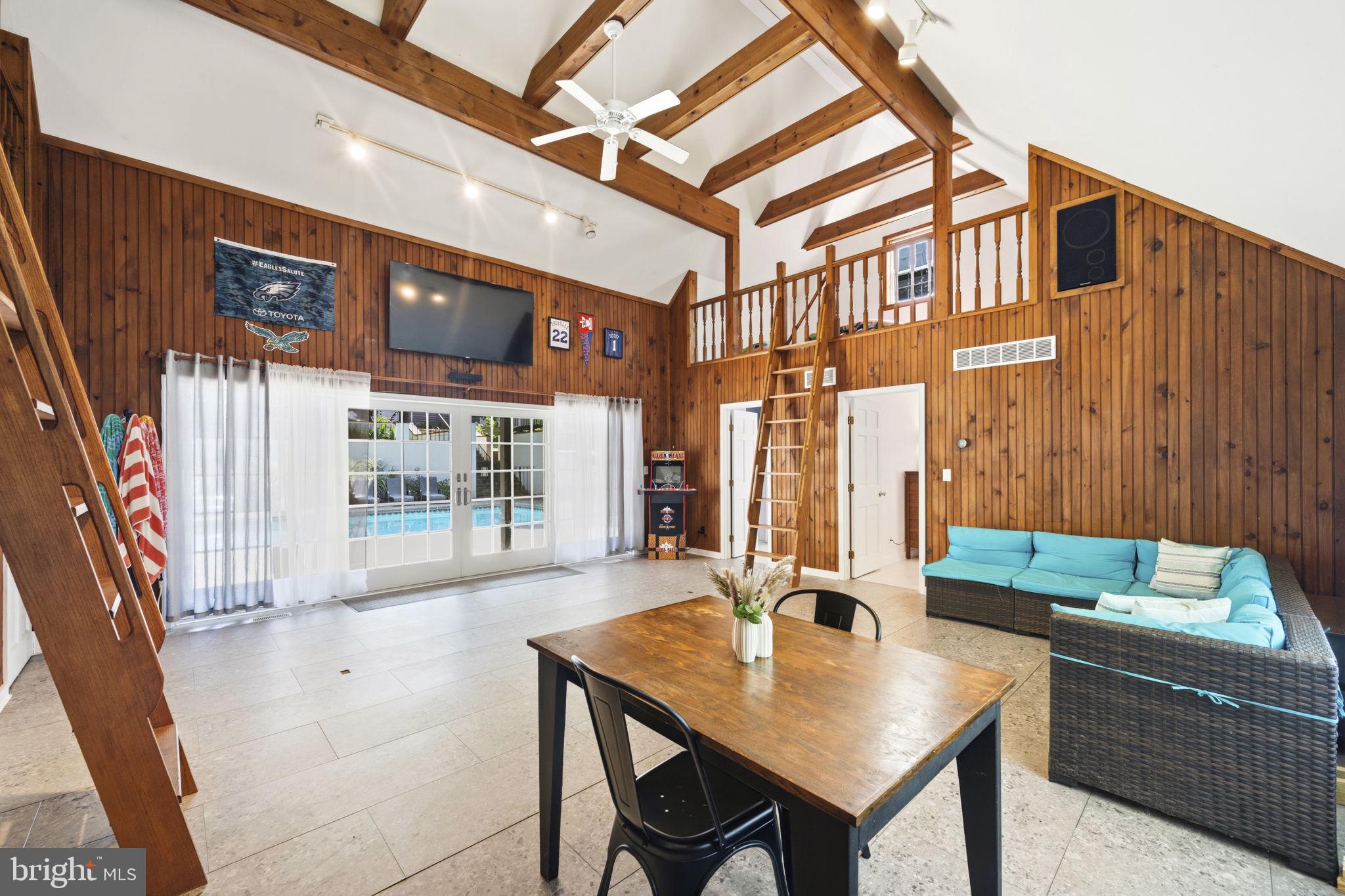 AUBURN CREST - Residential