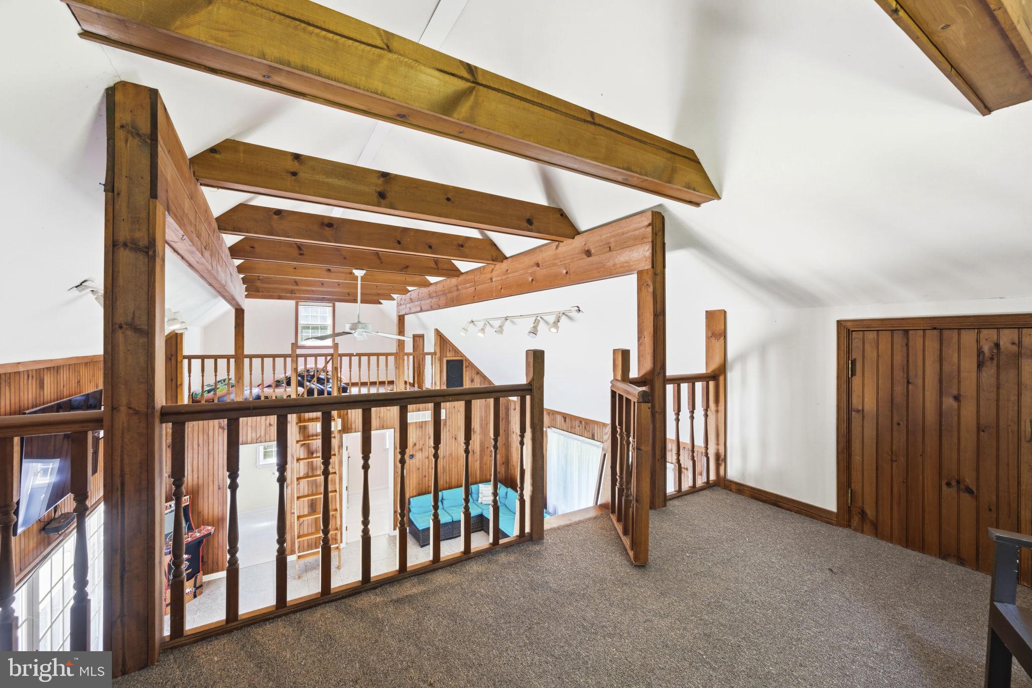 AUBURN CREST - Residential