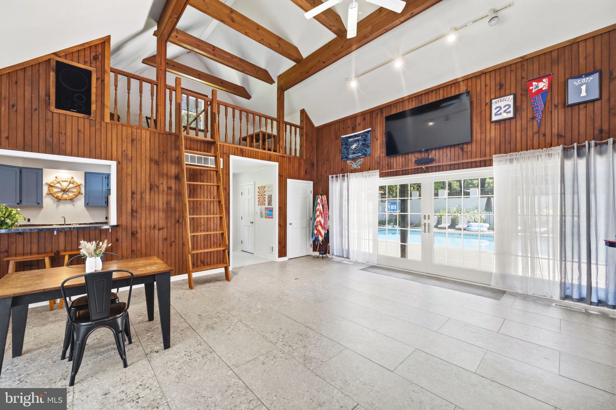 AUBURN CREST - Residential