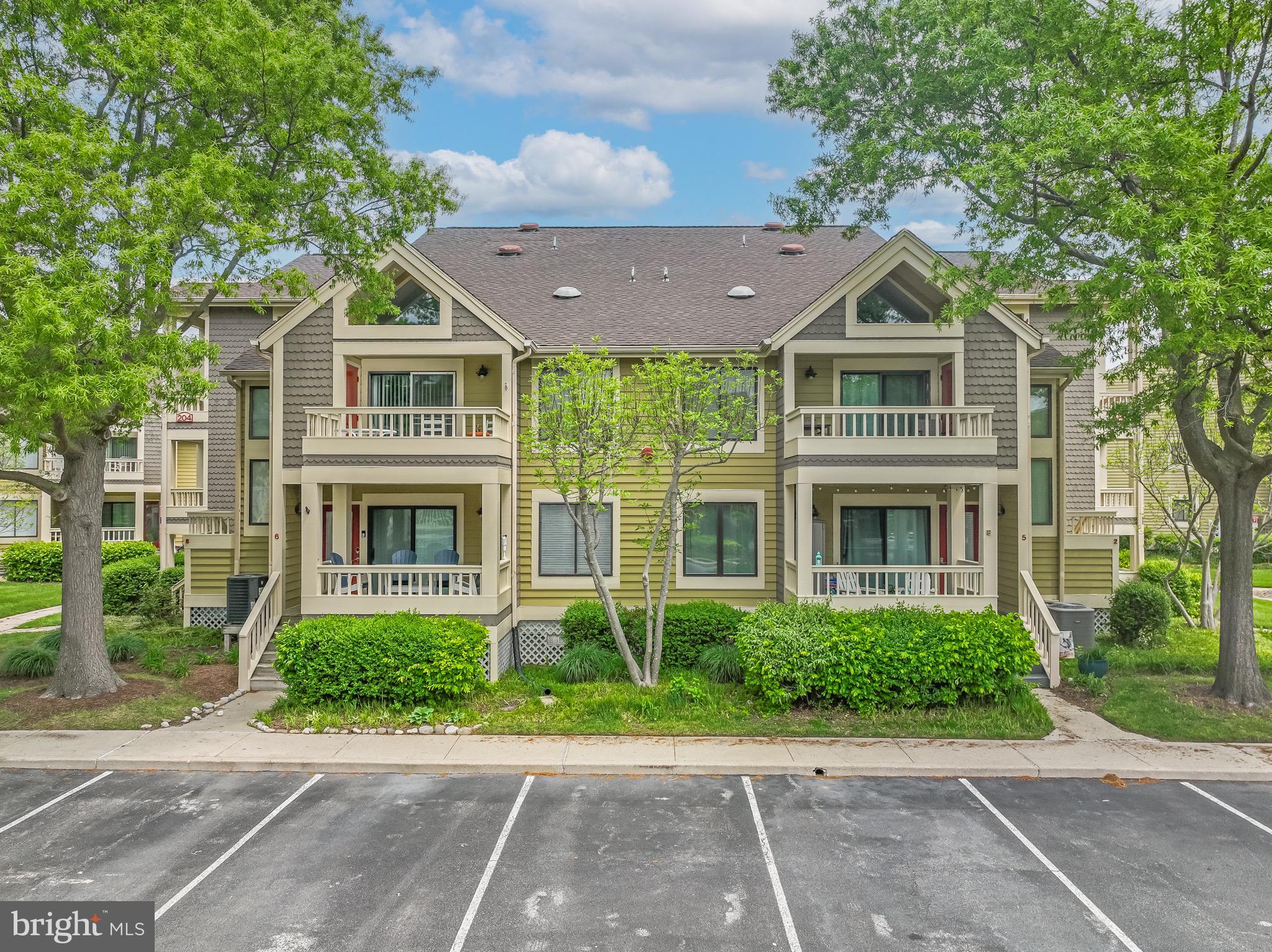 Don’t miss out on this rare chance to own in the highly desirable, peaceful bayside community of Heron Harbour in Seascape Condominium. This 1-bedroom, 2-full-bath, 1.5 story unit is just  steps away from the canal and offers vaulted ceilings, a bright south-facing balcony with an outdoor storage closet. The spacious loft includes a full bathroom, a large closet, and space that’s ideal for use as an additional sleeping area, home office, or guest retreat. Community amenities include an indoor and outdoor pool, fitness center, sauna, club house, kayak storage and tennis courts.  Both the HOA and Condo associations are very well managed. The exterior of the building has recently been redone as part of routine maintenance—no special assessment was required. The project included pressure washing, repair of any wood rot, painting all exterior surfaces and trim (including attached flashing), and repainting front doors.  Dont miss out - book your private showing today.
