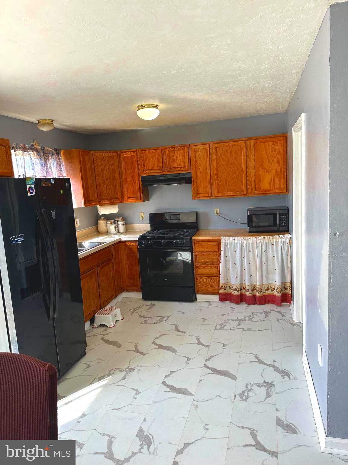ABBOTTSTOWN - Residential