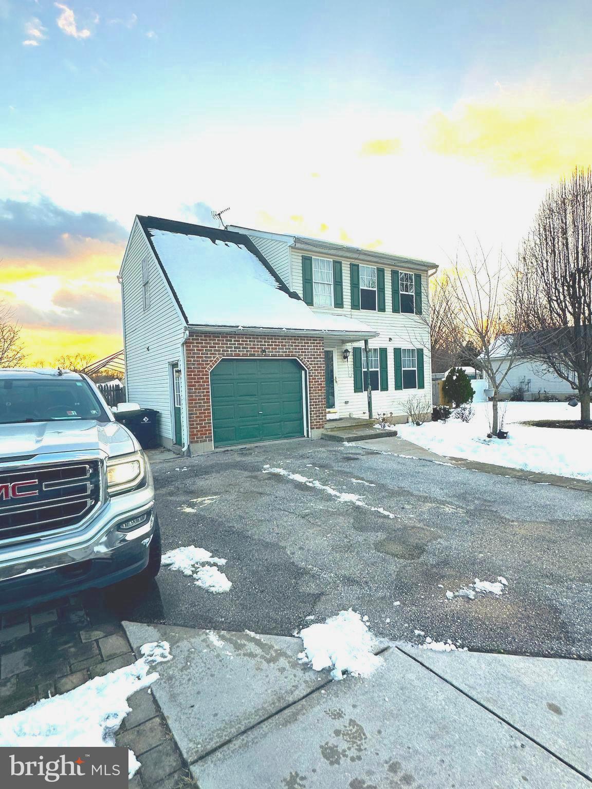 ABBOTTSTOWN - Residential