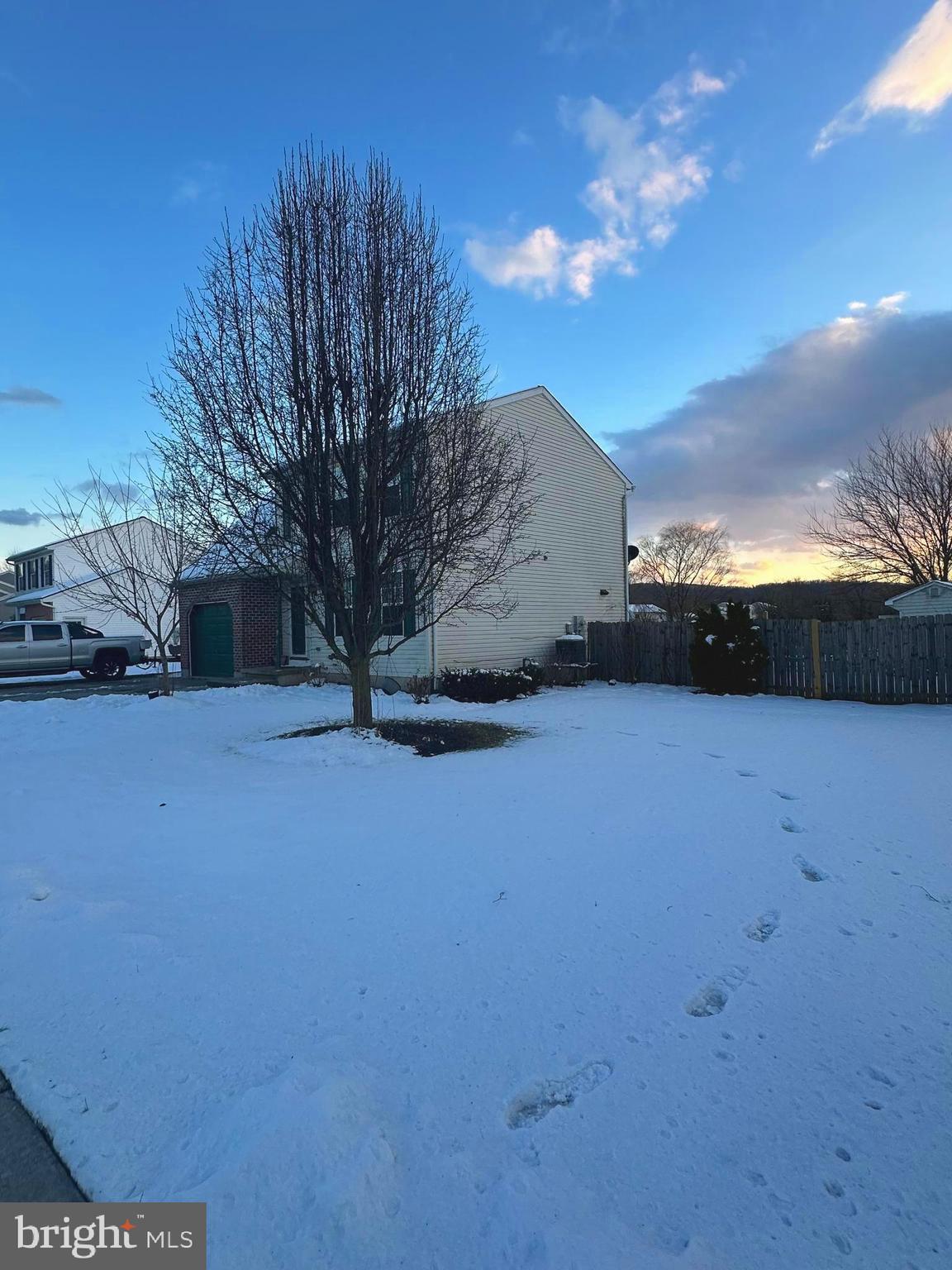 ABBOTTSTOWN - Residential
