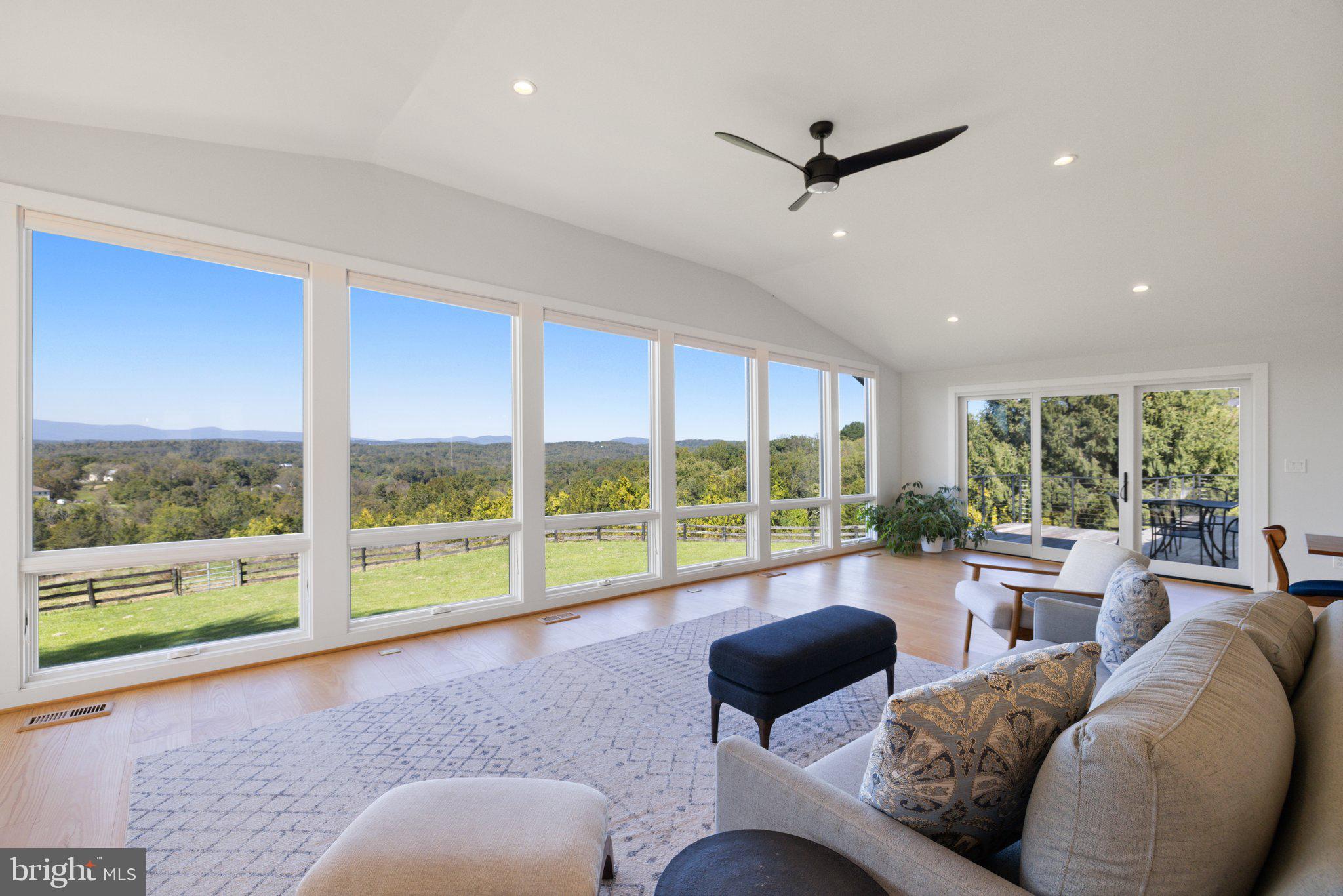BELLEVUE FARMS - Residential