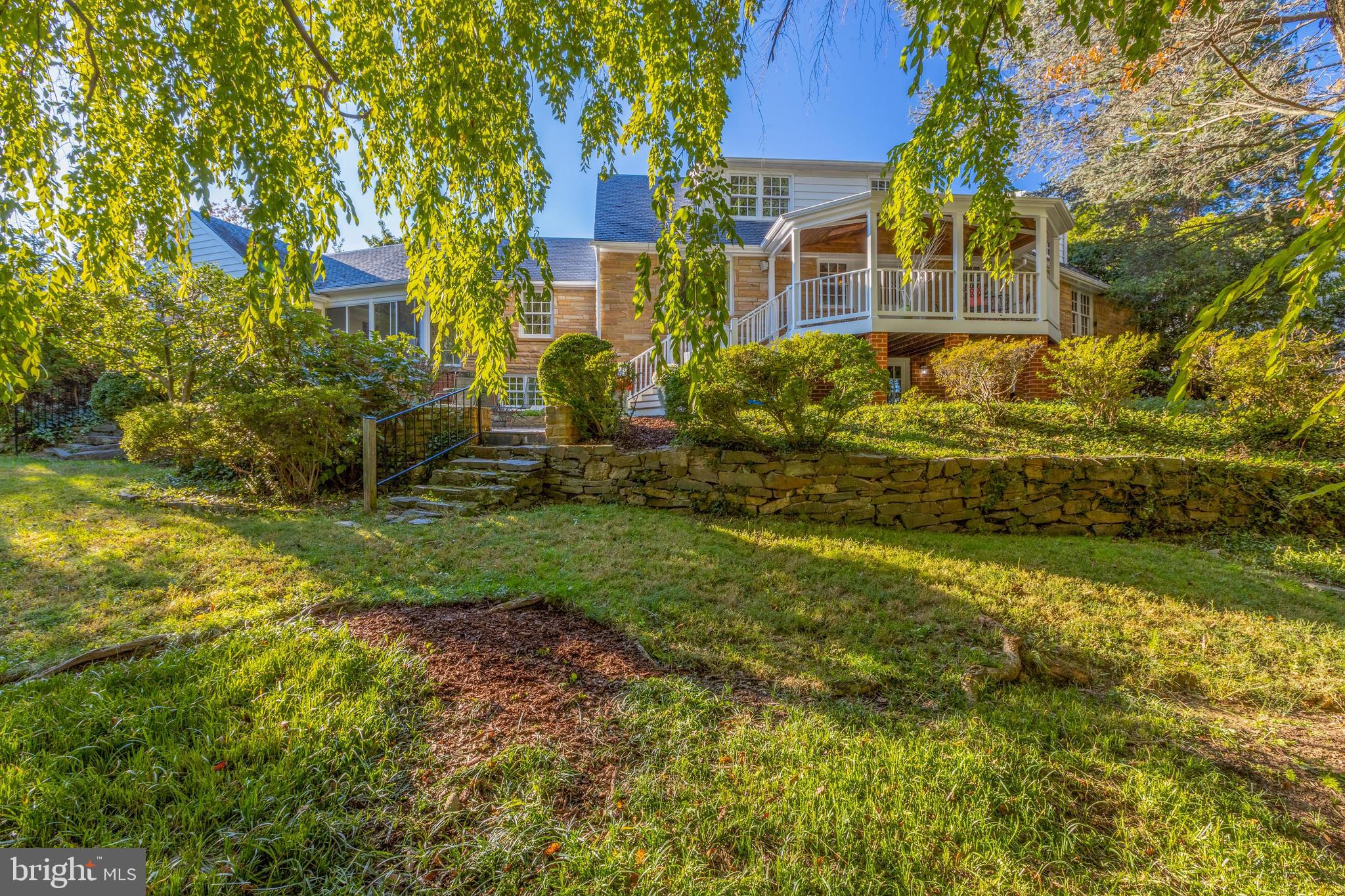 COUNTRY CLUB HILLS - Residential