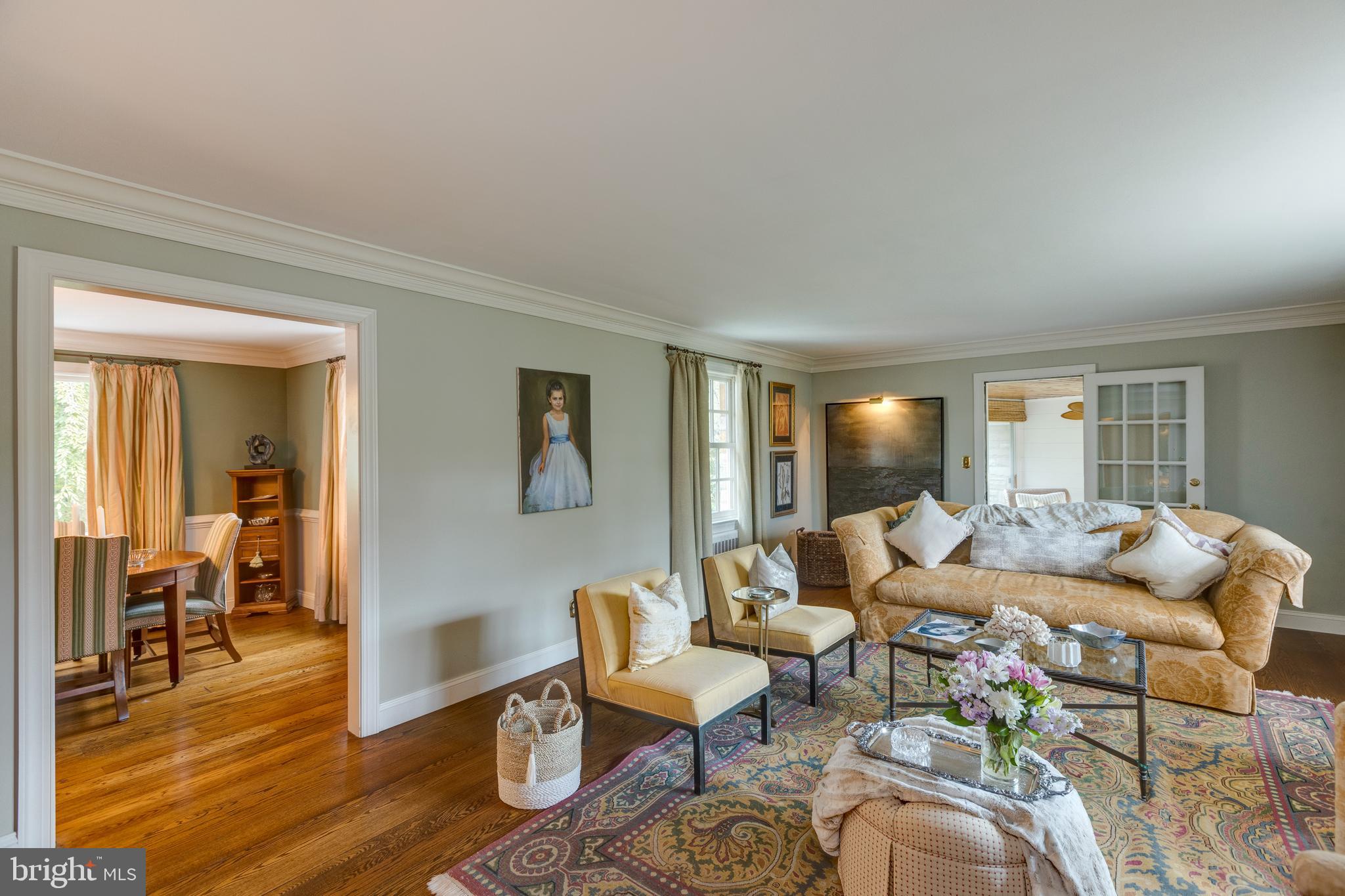 COUNTRY CLUB HILLS - Residential
