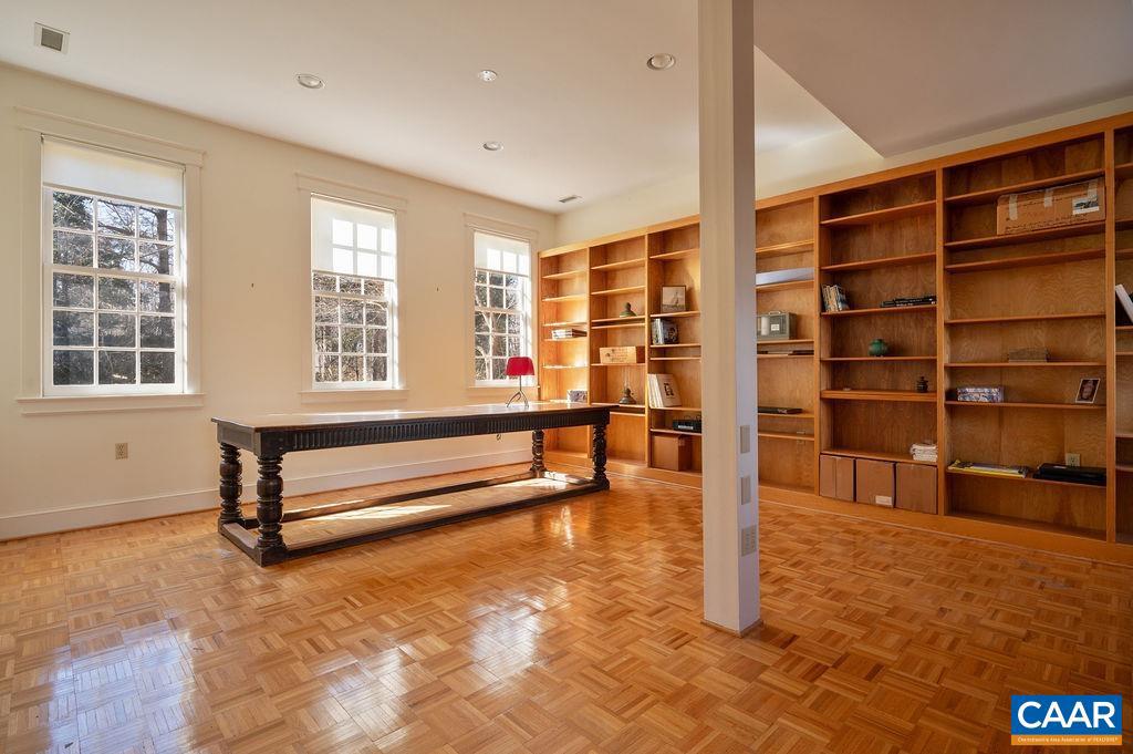 RUGBY - Residential