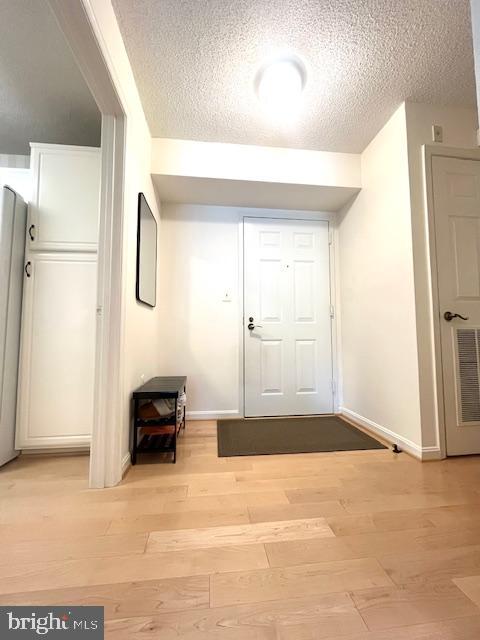 LEISURE WORLD - Residential