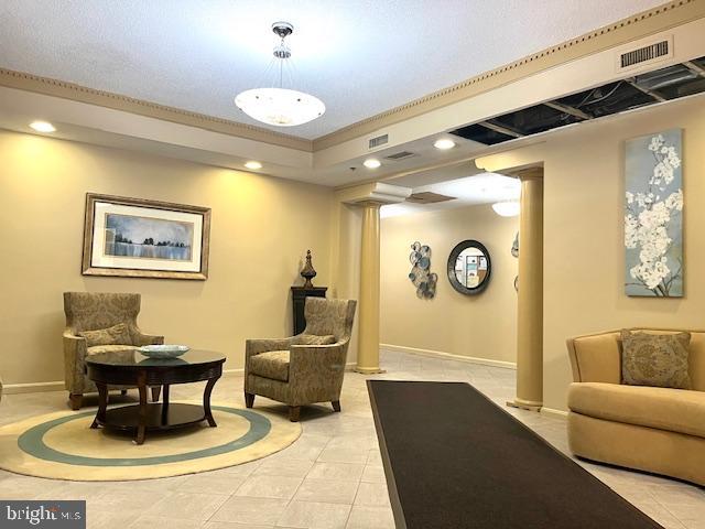 LEISURE WORLD - Residential