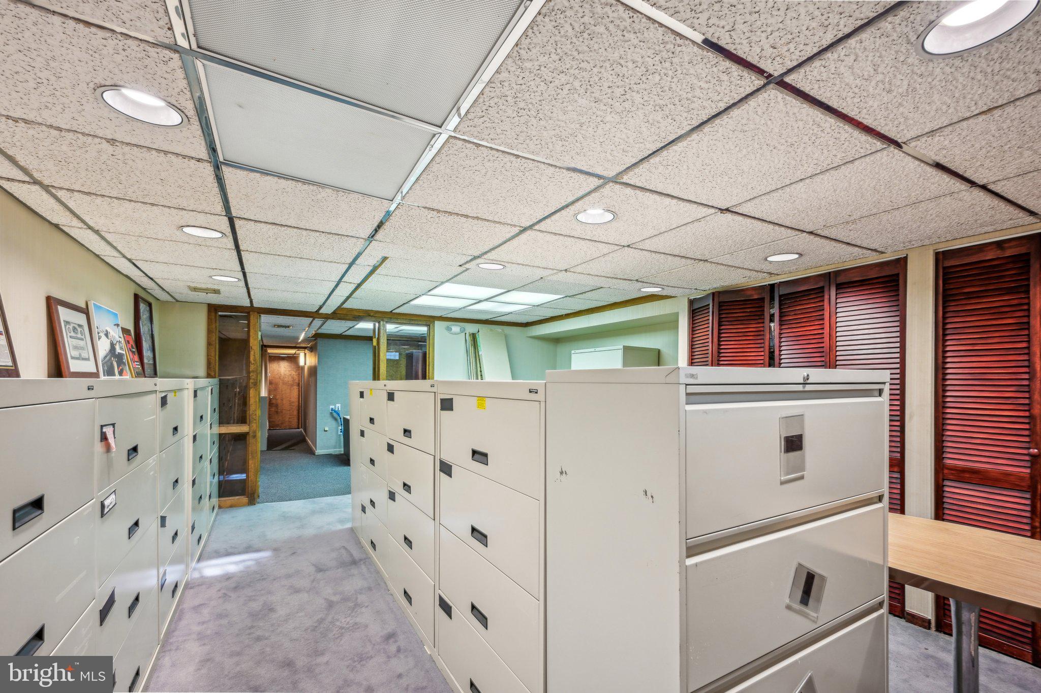 RITTENHOUSE SQUARE - Commercial Sale