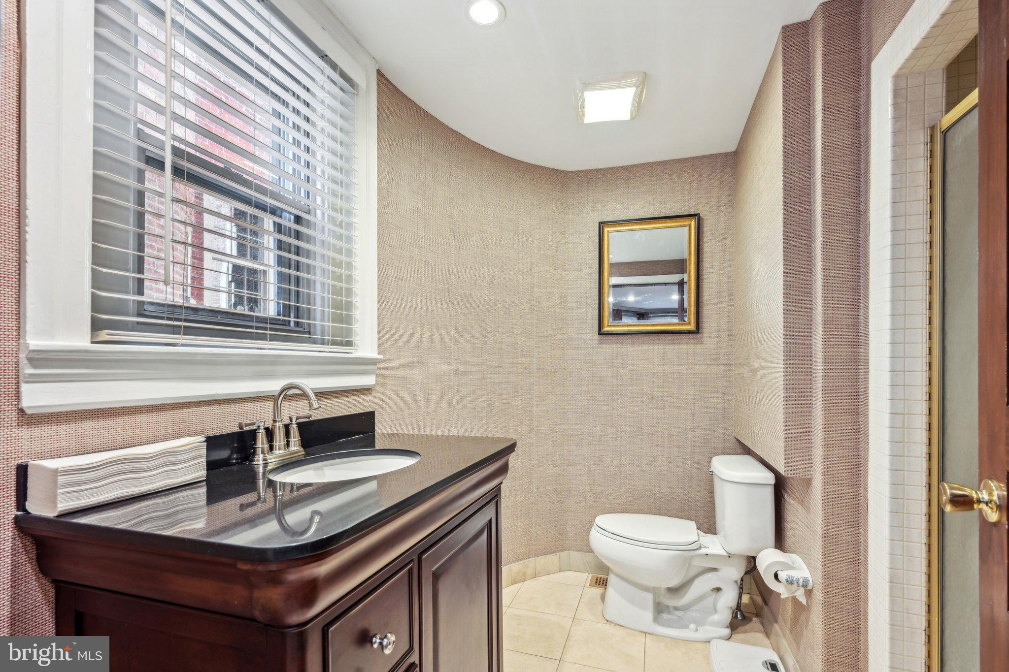 RITTENHOUSE SQUARE - Commercial Sale