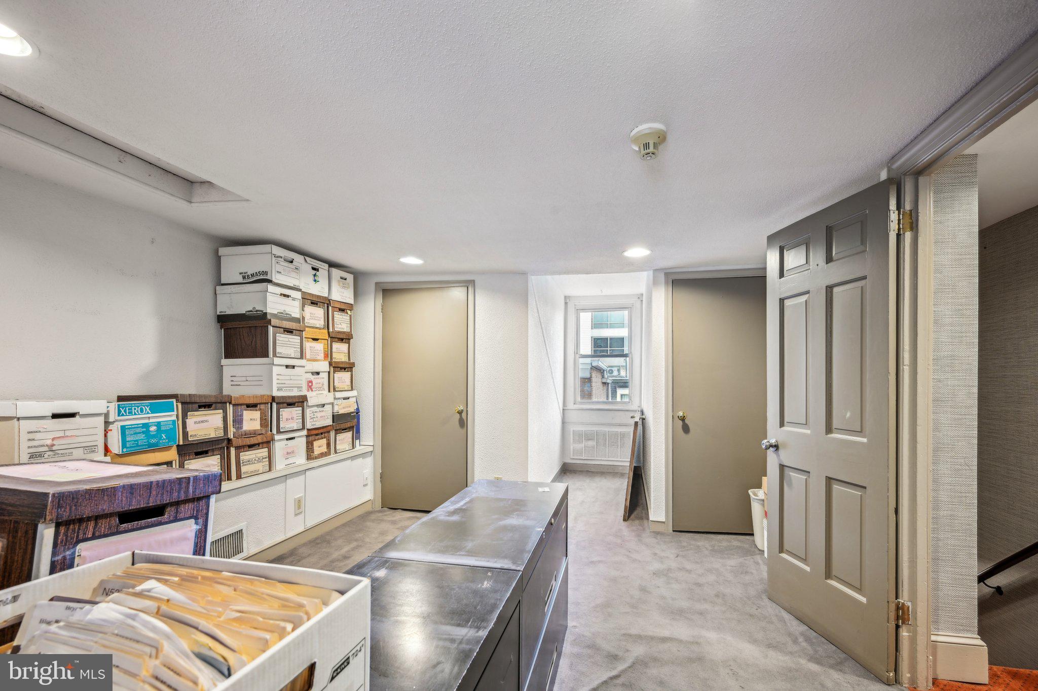 RITTENHOUSE SQUARE - Commercial Sale