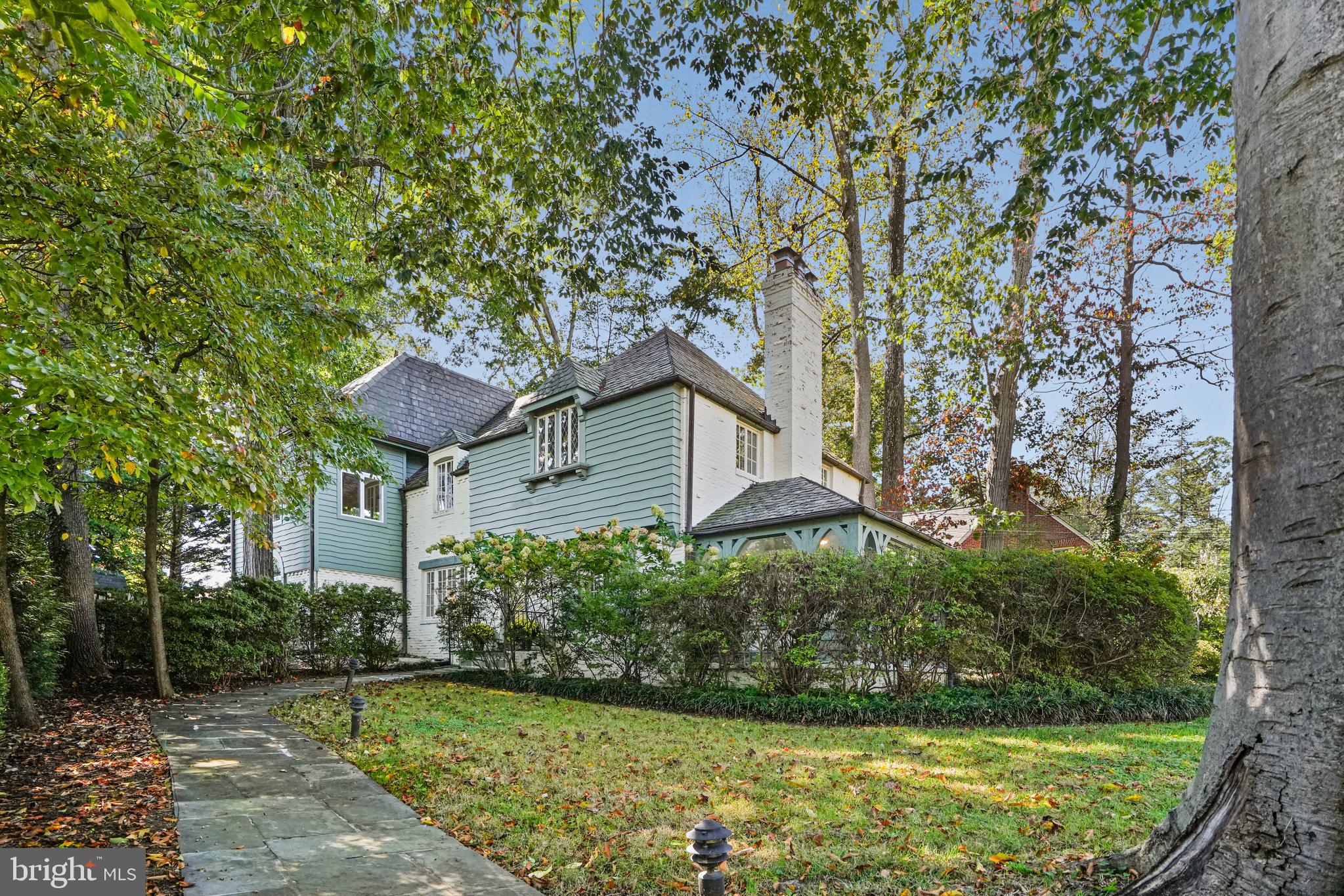 ROLLINGWOOD - Residential