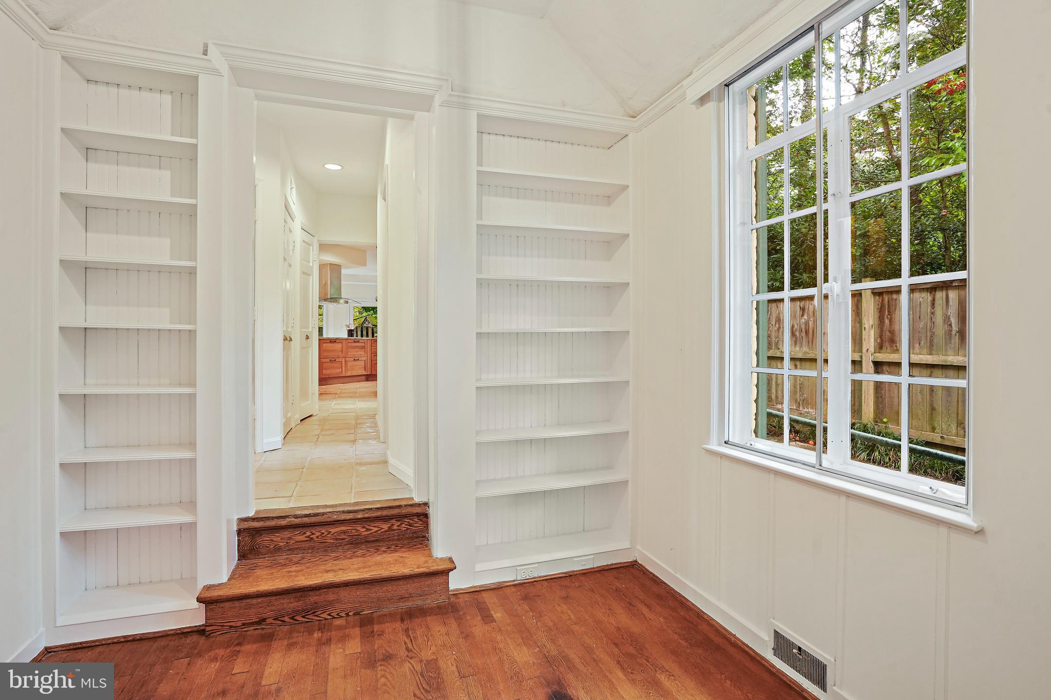ROLLINGWOOD - Residential