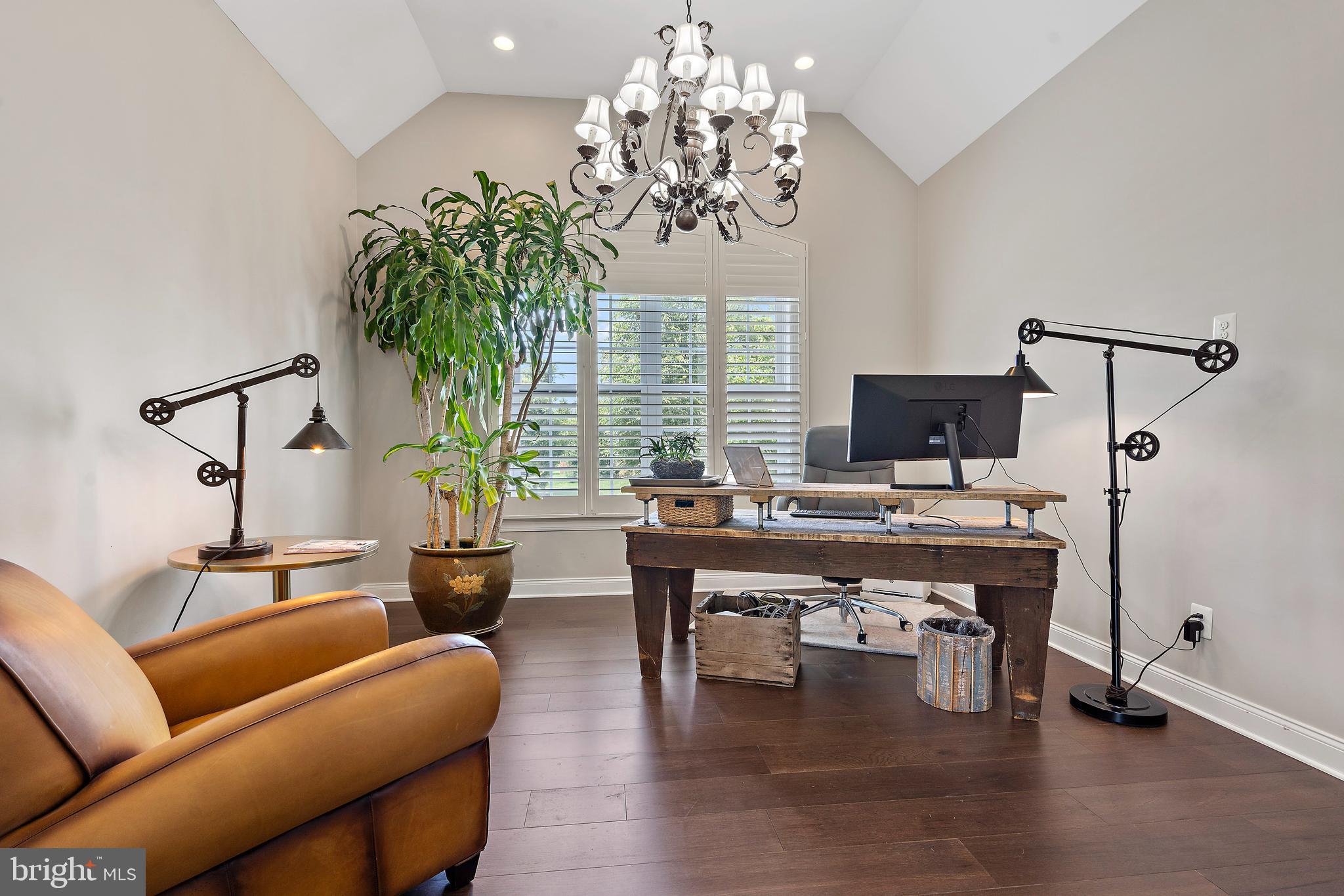 LENAH MILL - Residential