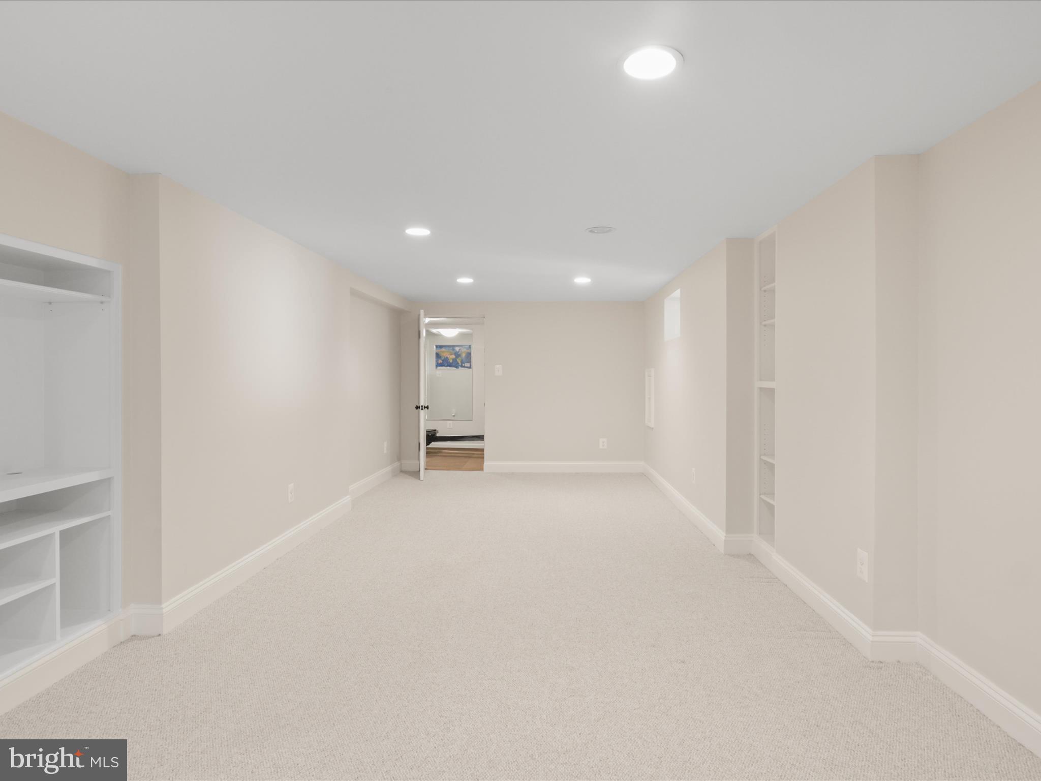 BROYHILL FOREST - Residential