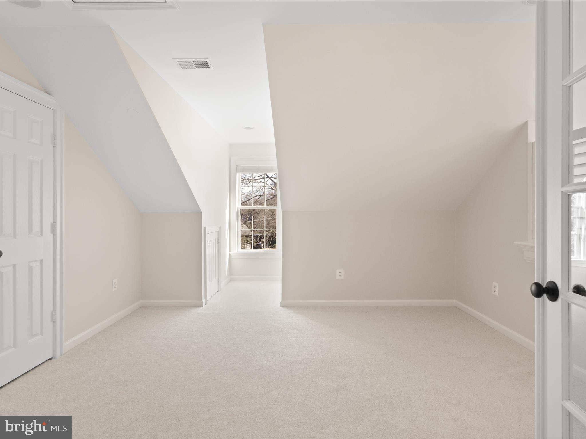 BROYHILL FOREST - Residential