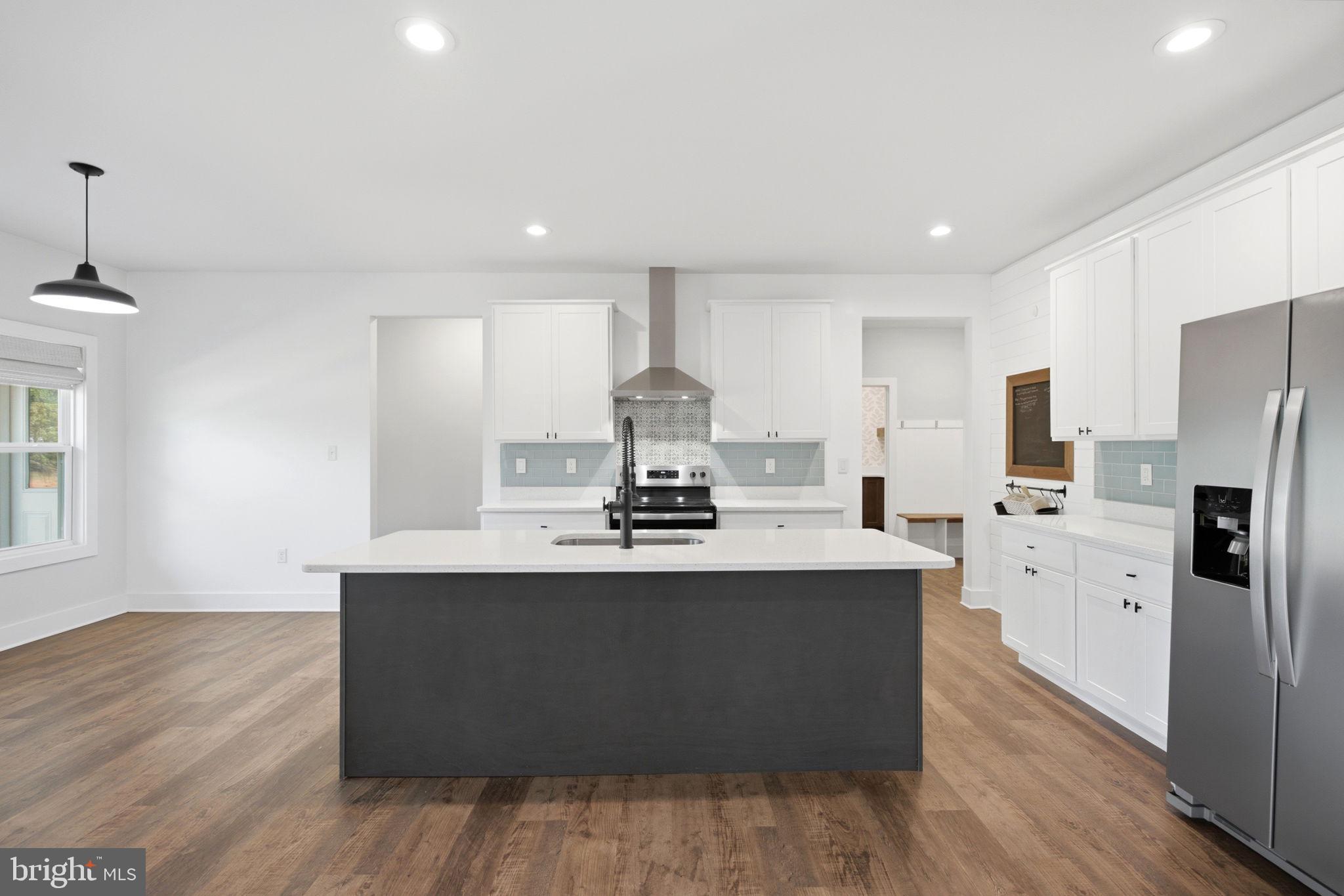 RIDGECREST ESTATES - Residential
