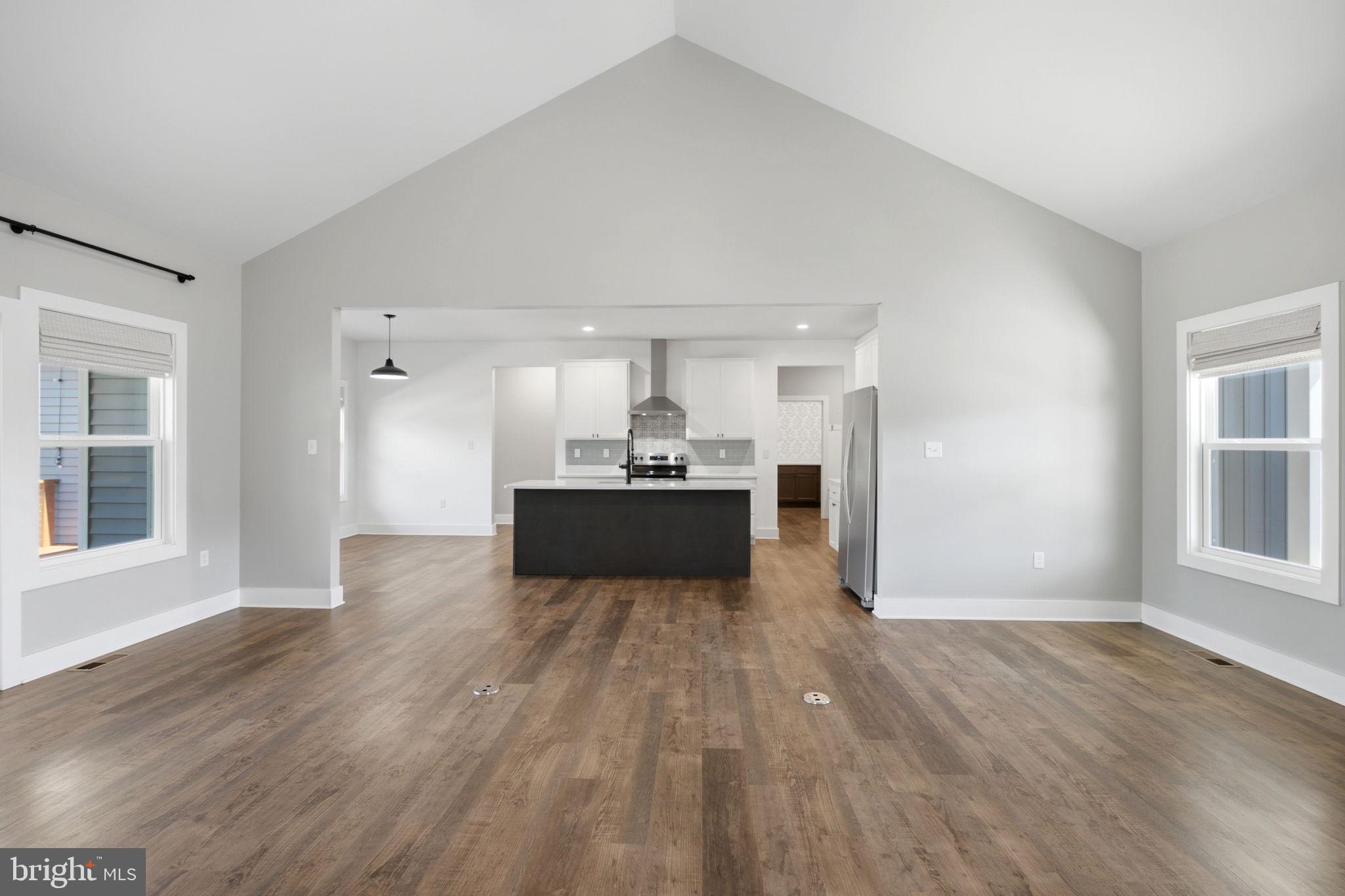 RIDGECREST ESTATES - Residential