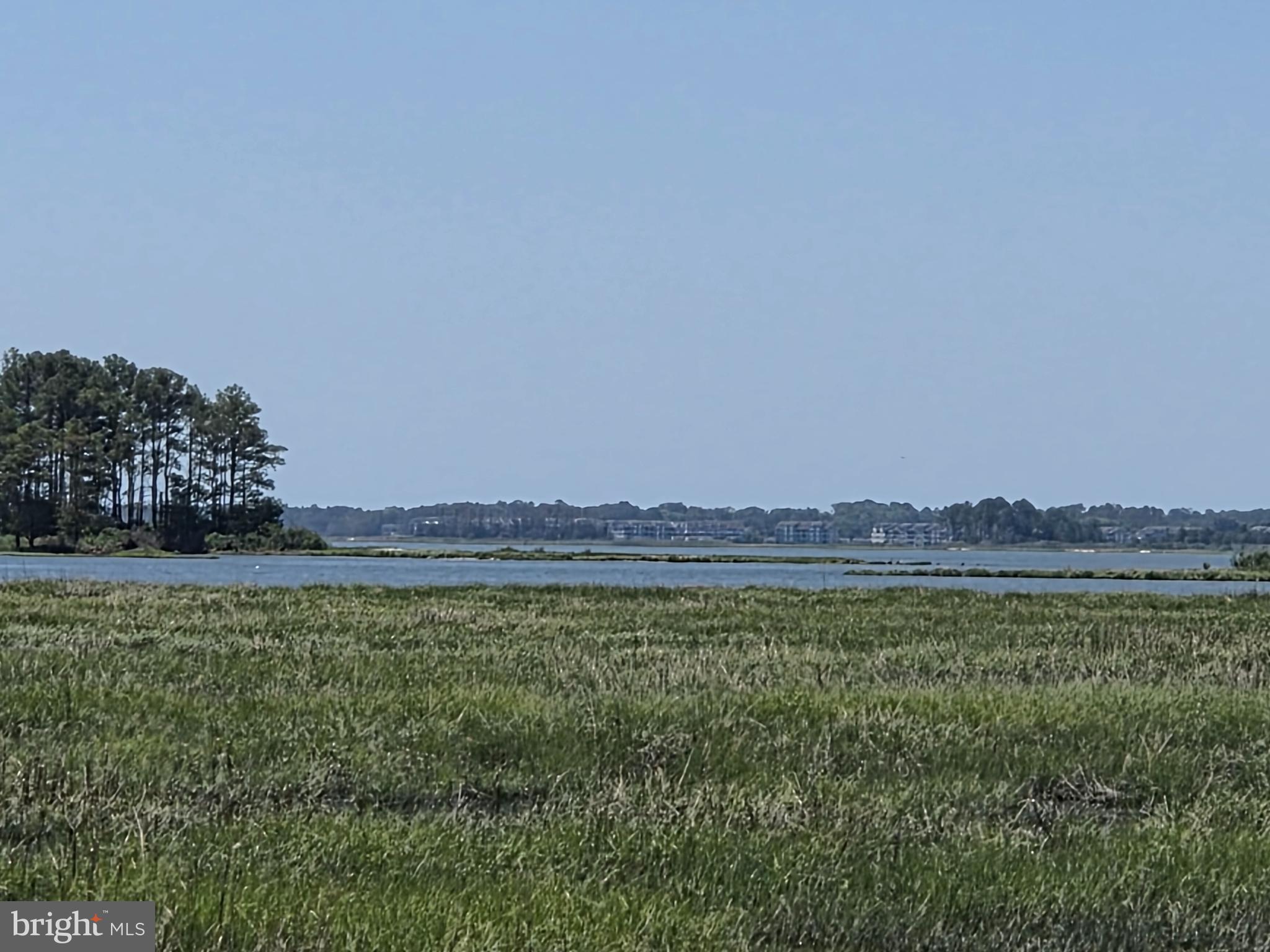 MARINERS COVE - Residential
