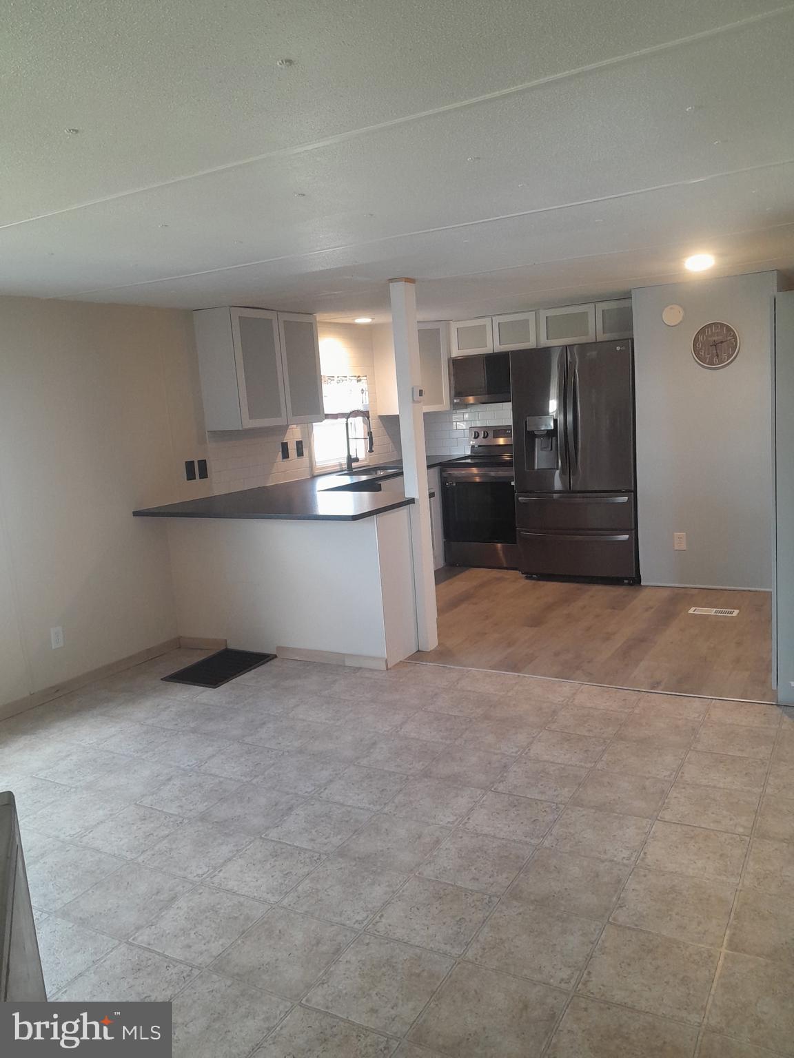 MARINERS COVE - Residential