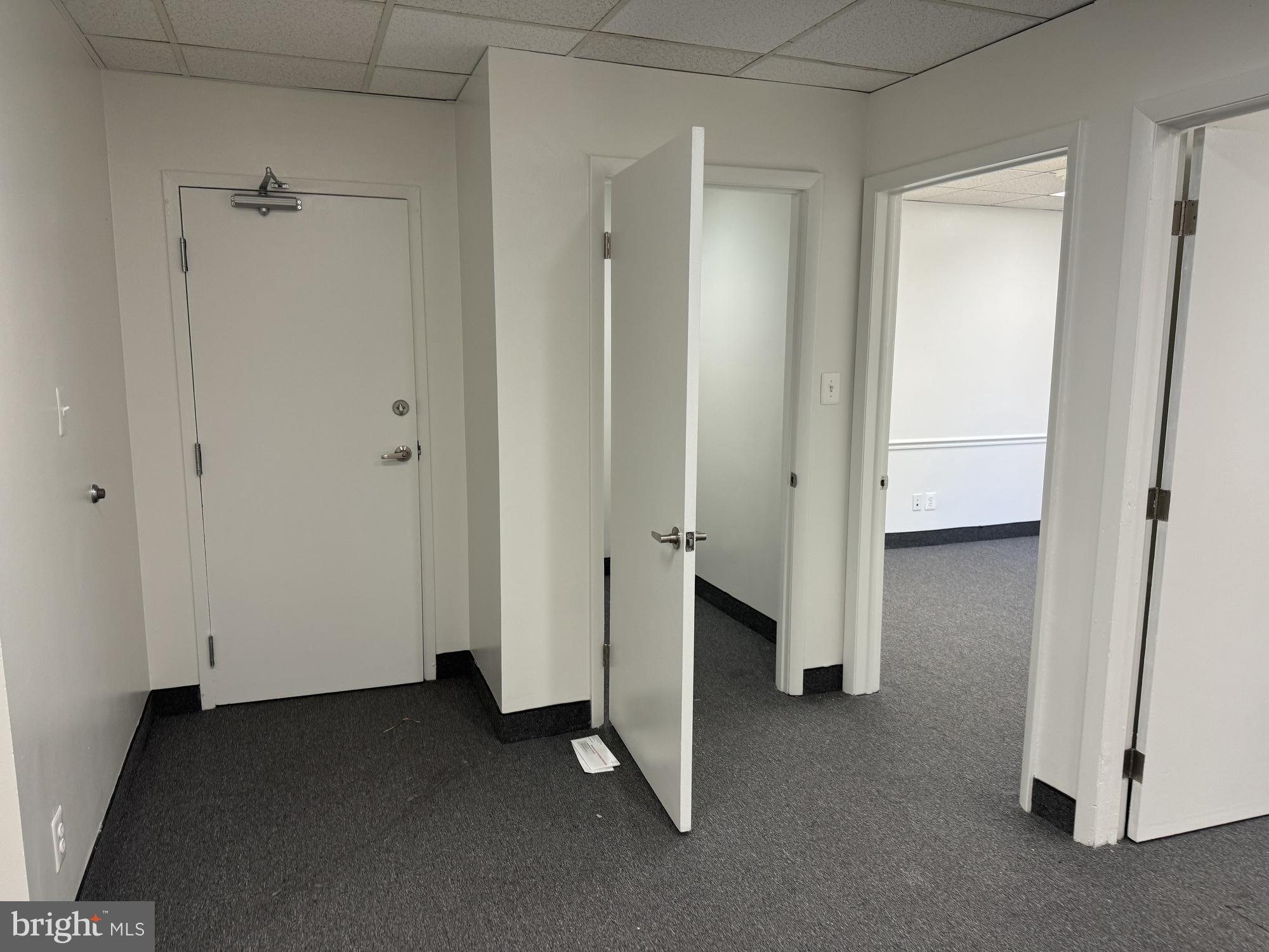 SKYLINE COURTS - Commercial Sale