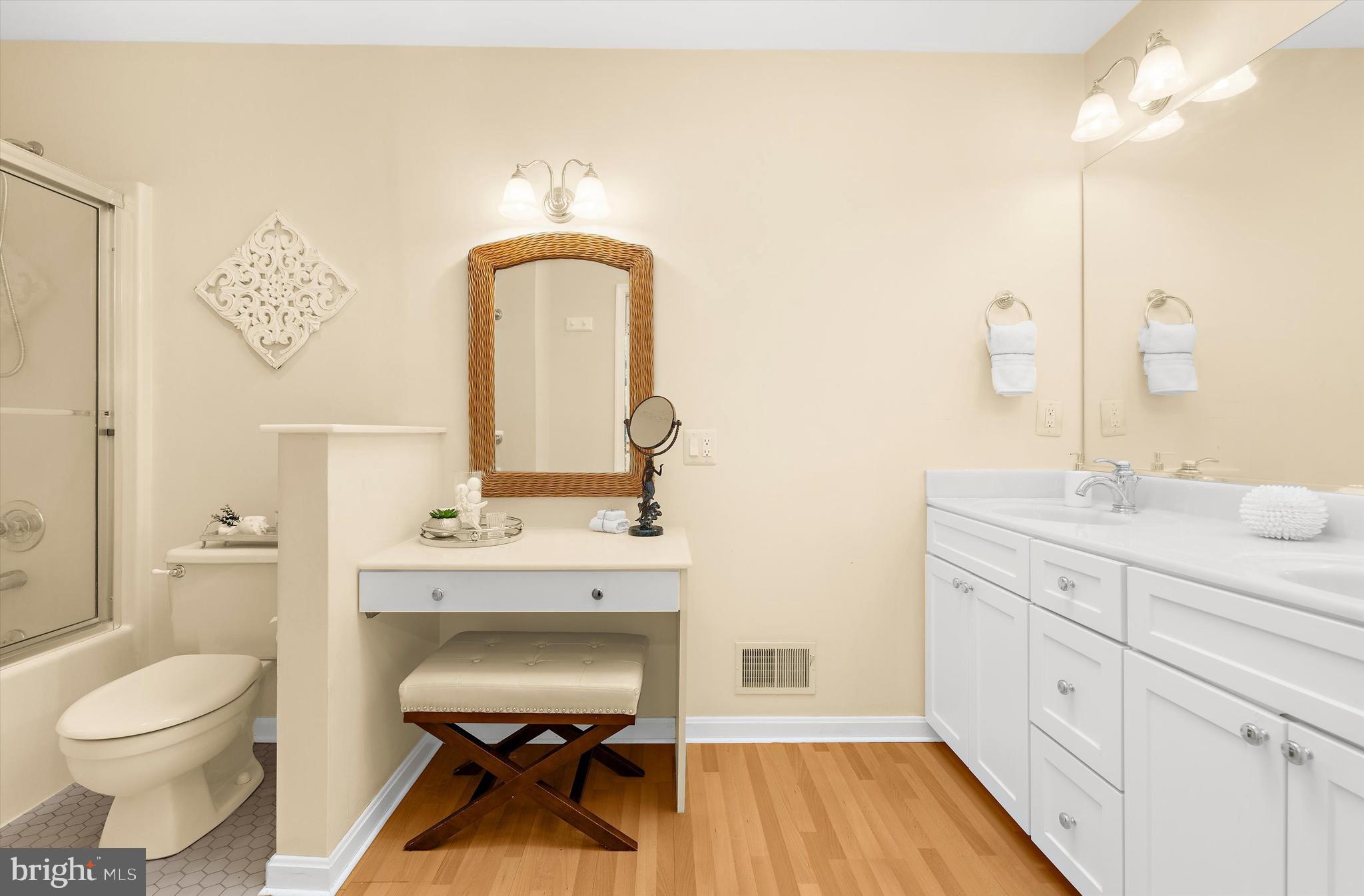 EASTPORT - Residential
