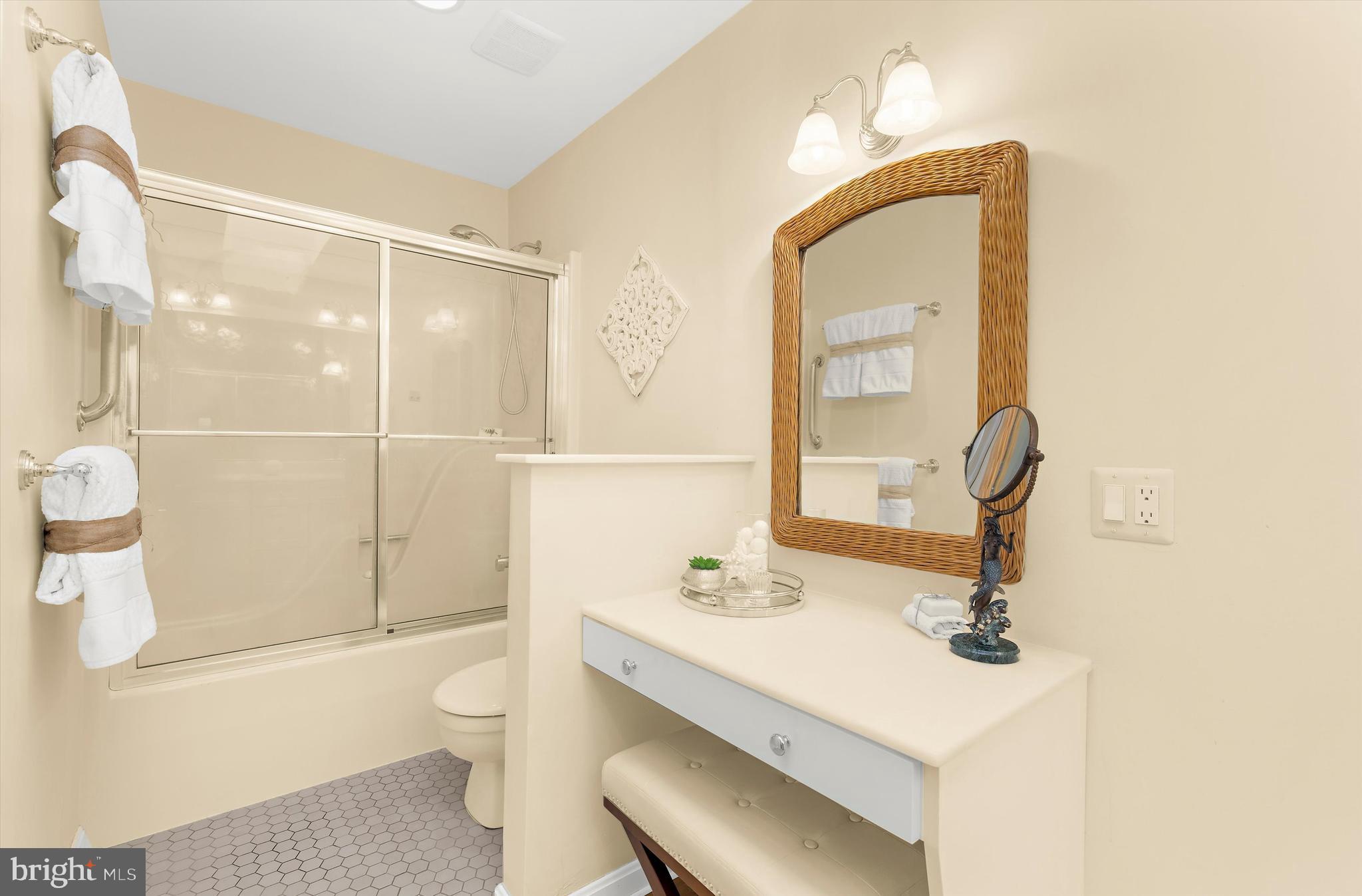 EASTPORT - Residential