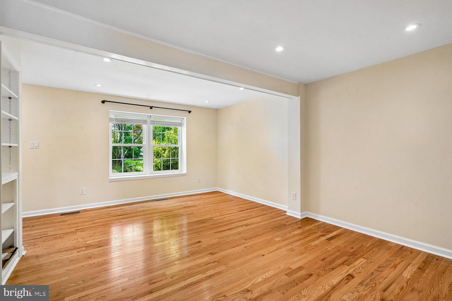 OLD BRIDGE ESTATES - Residential