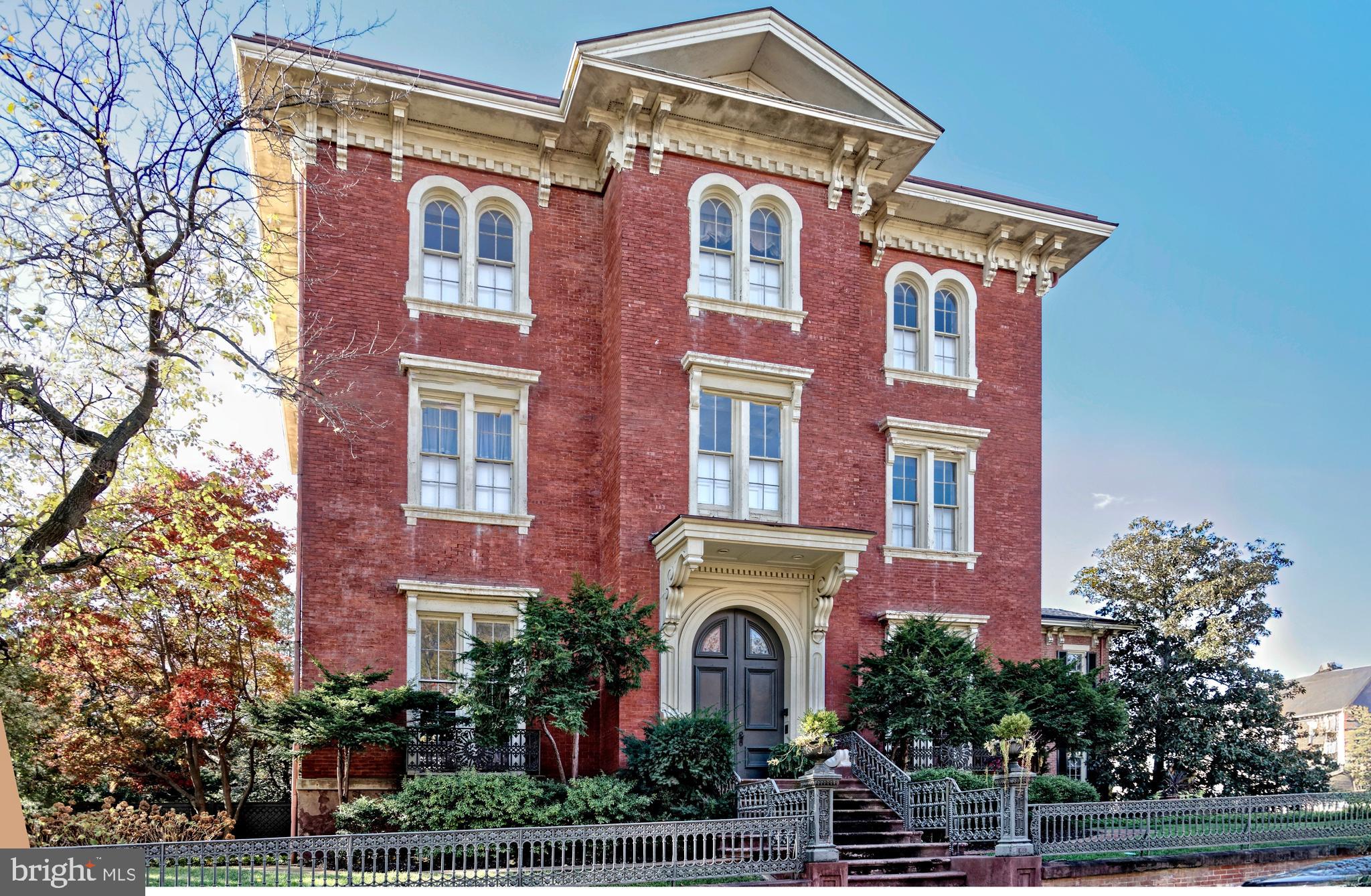 OLD TOWN ALEXANDRIA - Residential