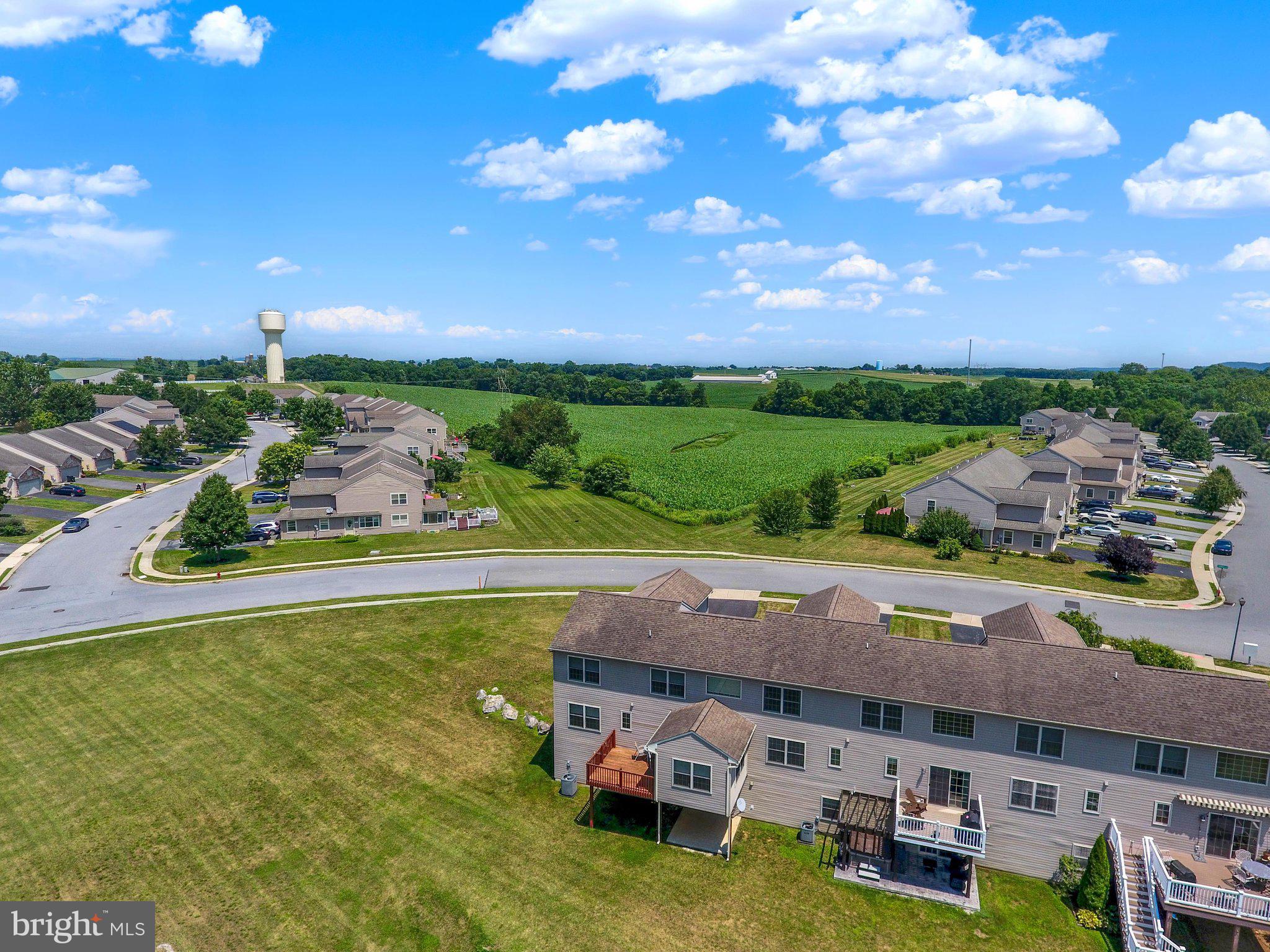 VILLAGE SQUARE COMMONS - Residential