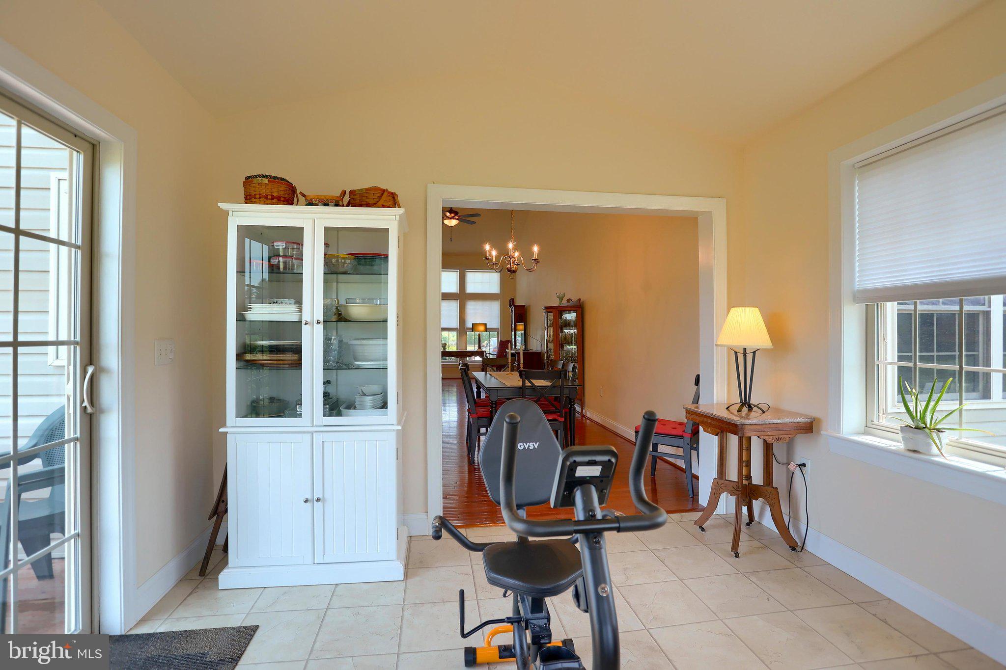 VILLAGE SQUARE COMMONS - Residential