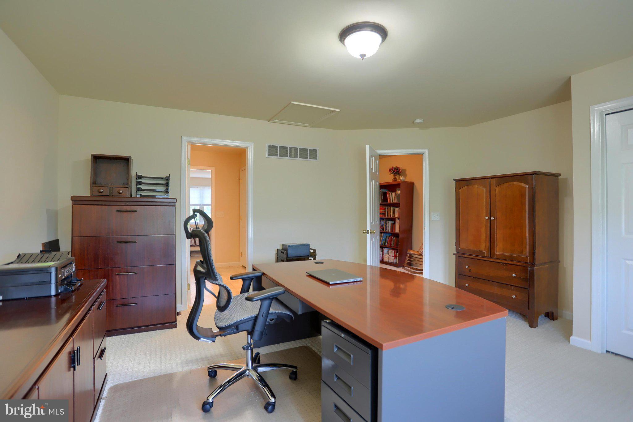 VILLAGE SQUARE COMMONS - Residential
